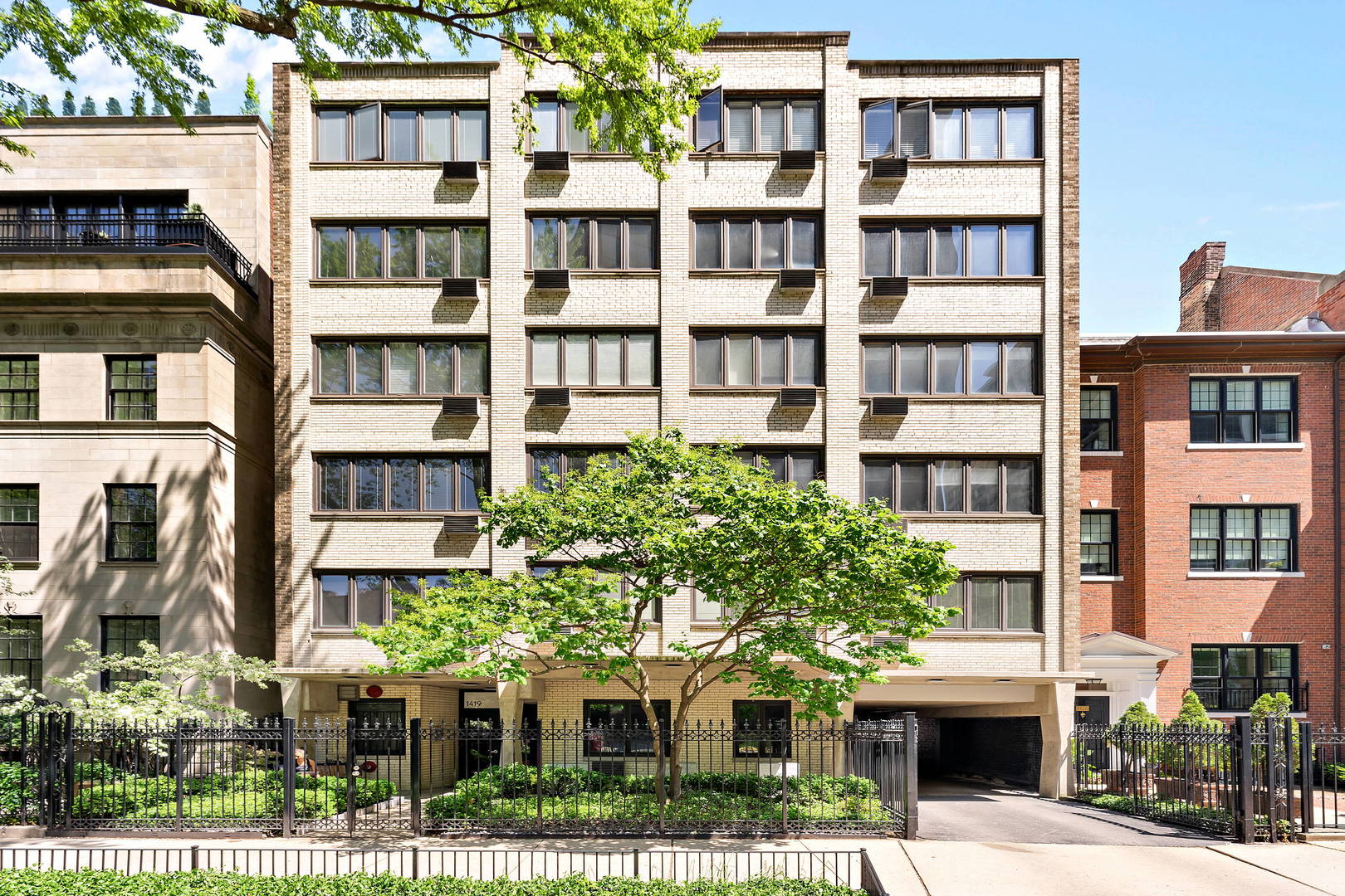 1419 N State Parkway Unit 605