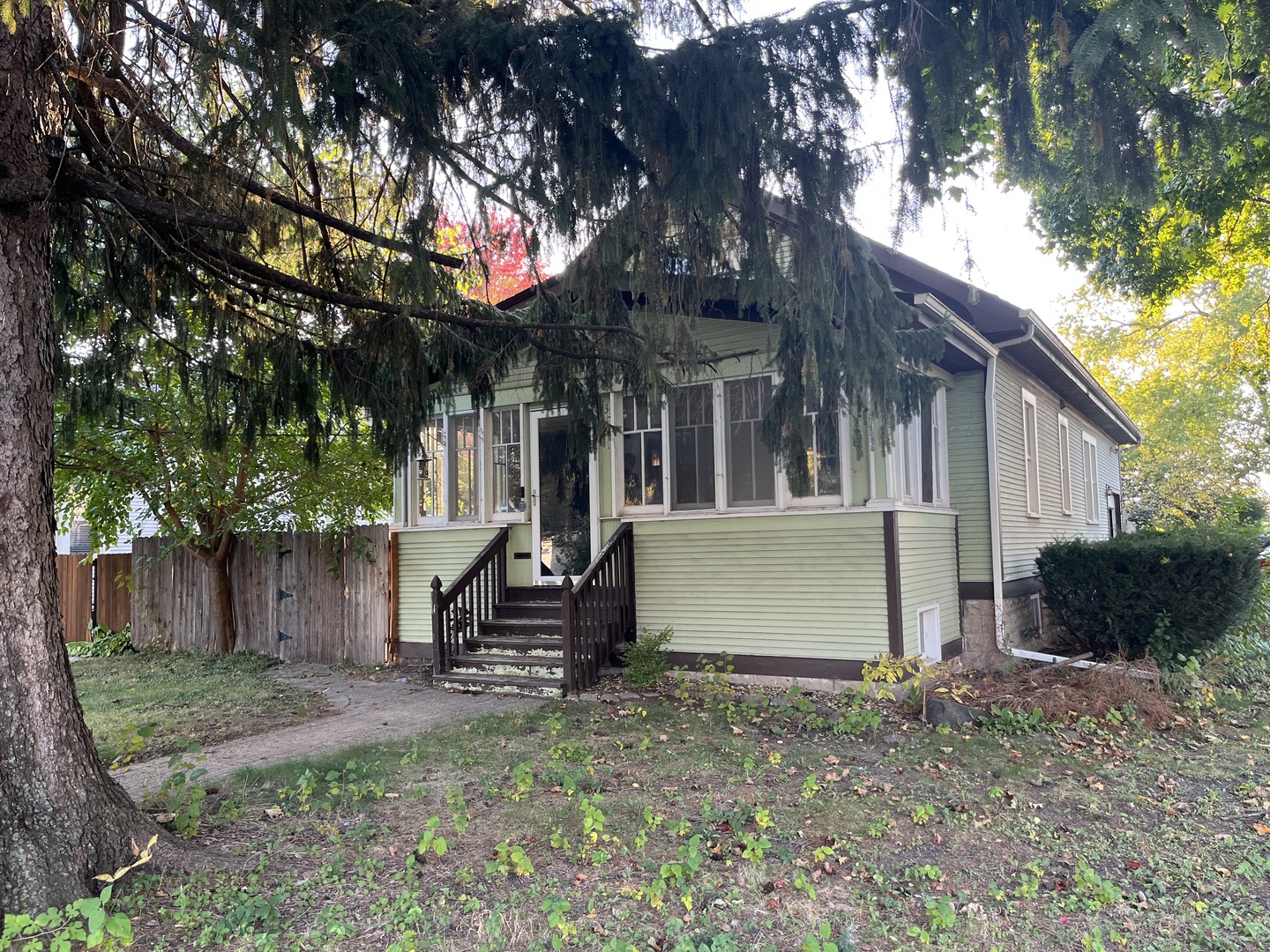 133 N Mallory Avenue