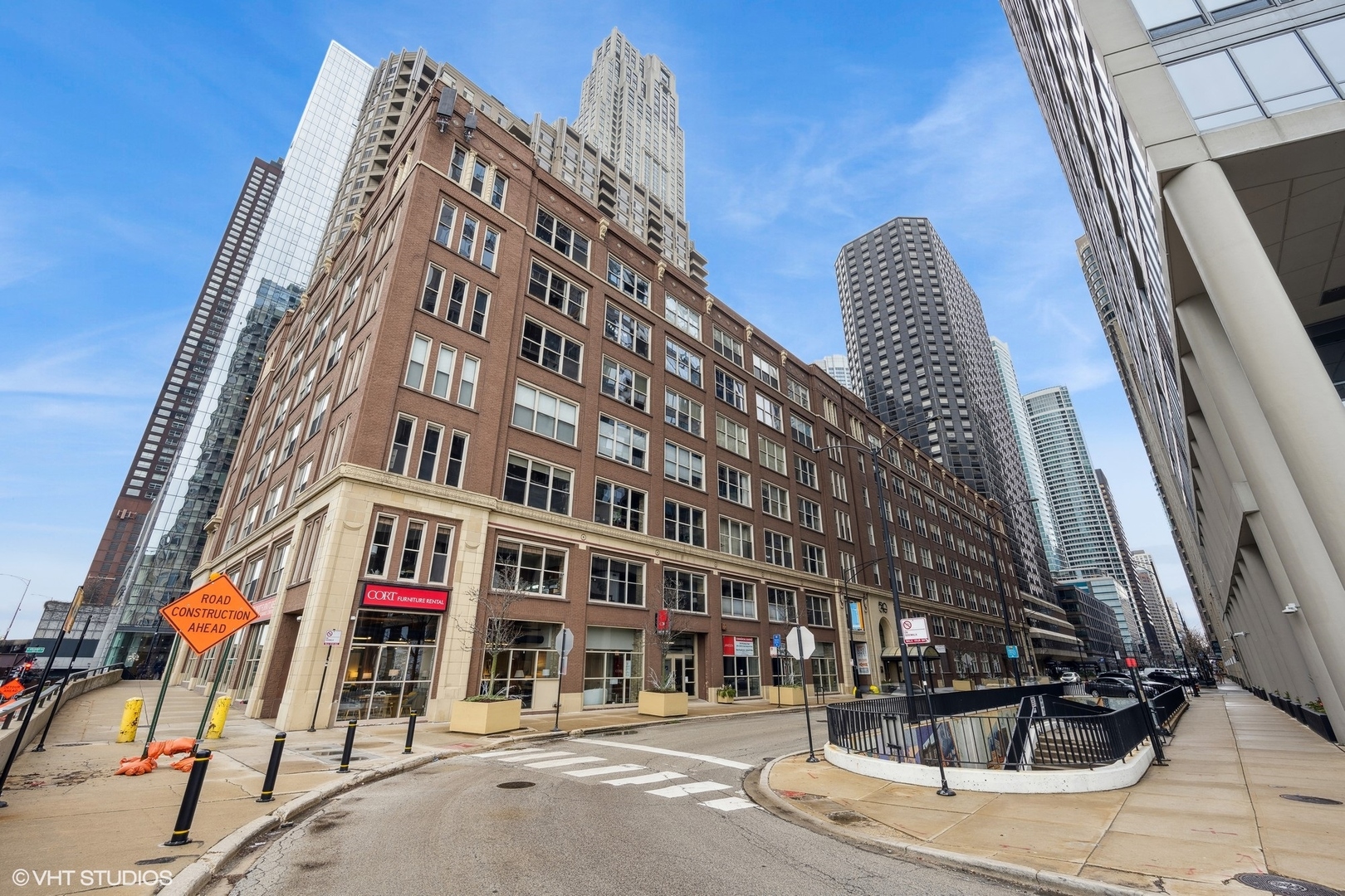 540 N Lake Shore Drive Unit 605
