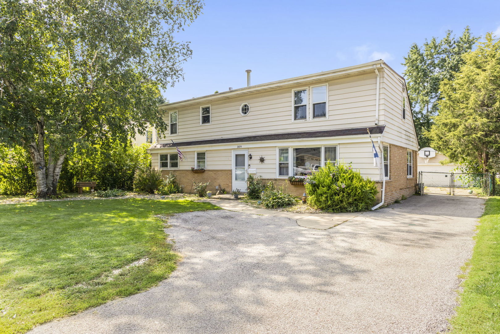 309 E Walnut Street
