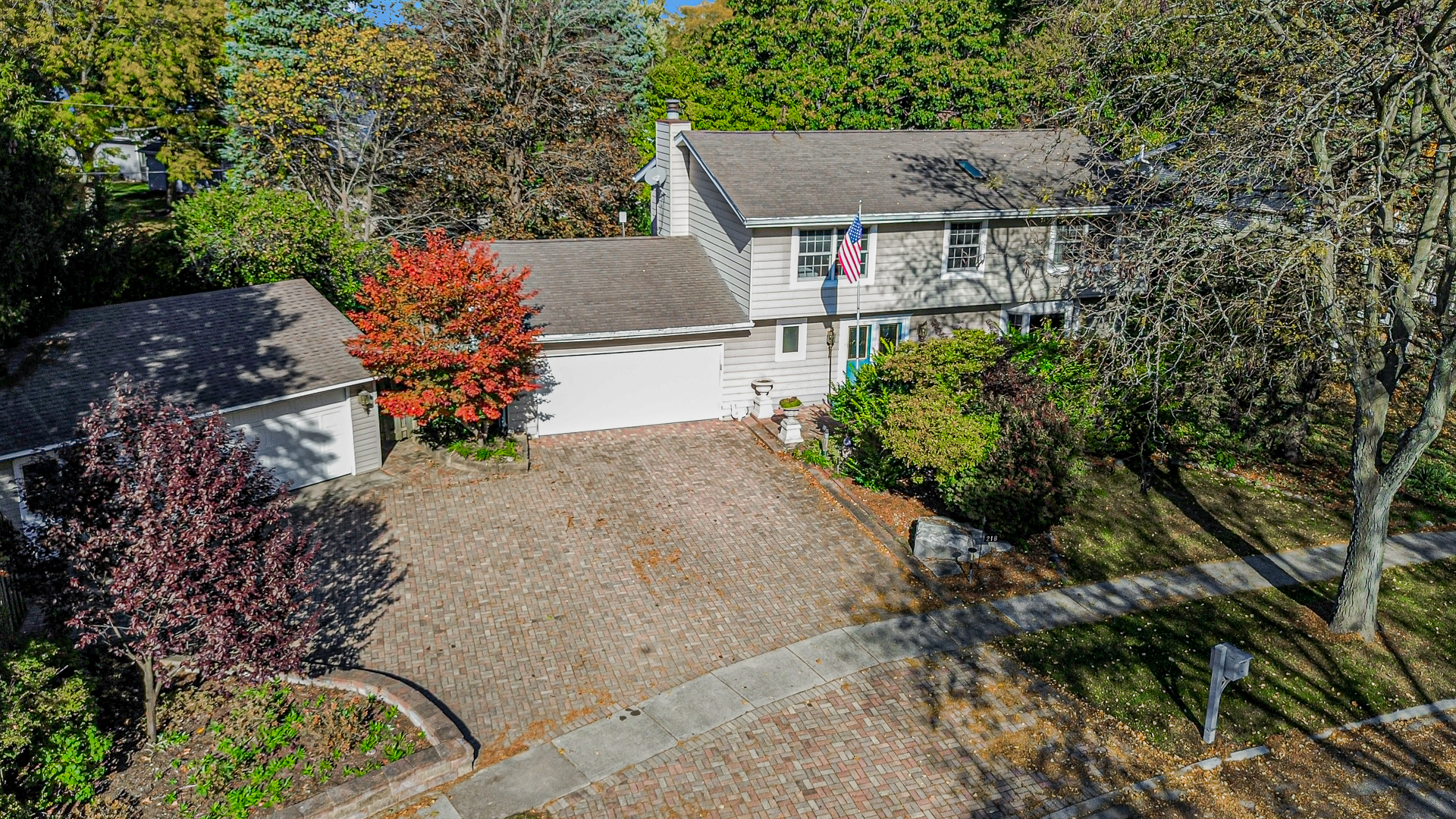 218 Londonderry Court