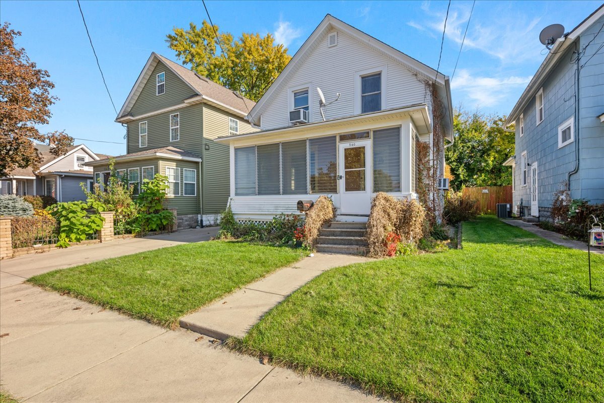 540 Woodlawn Avenue