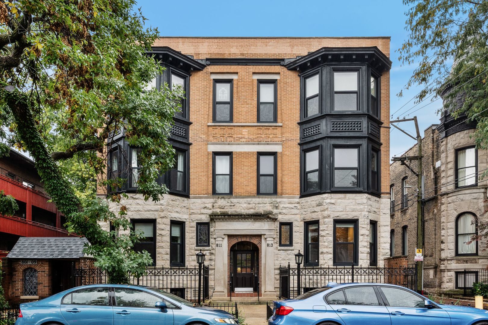 813 W Oakdale Avenue Unit 1w