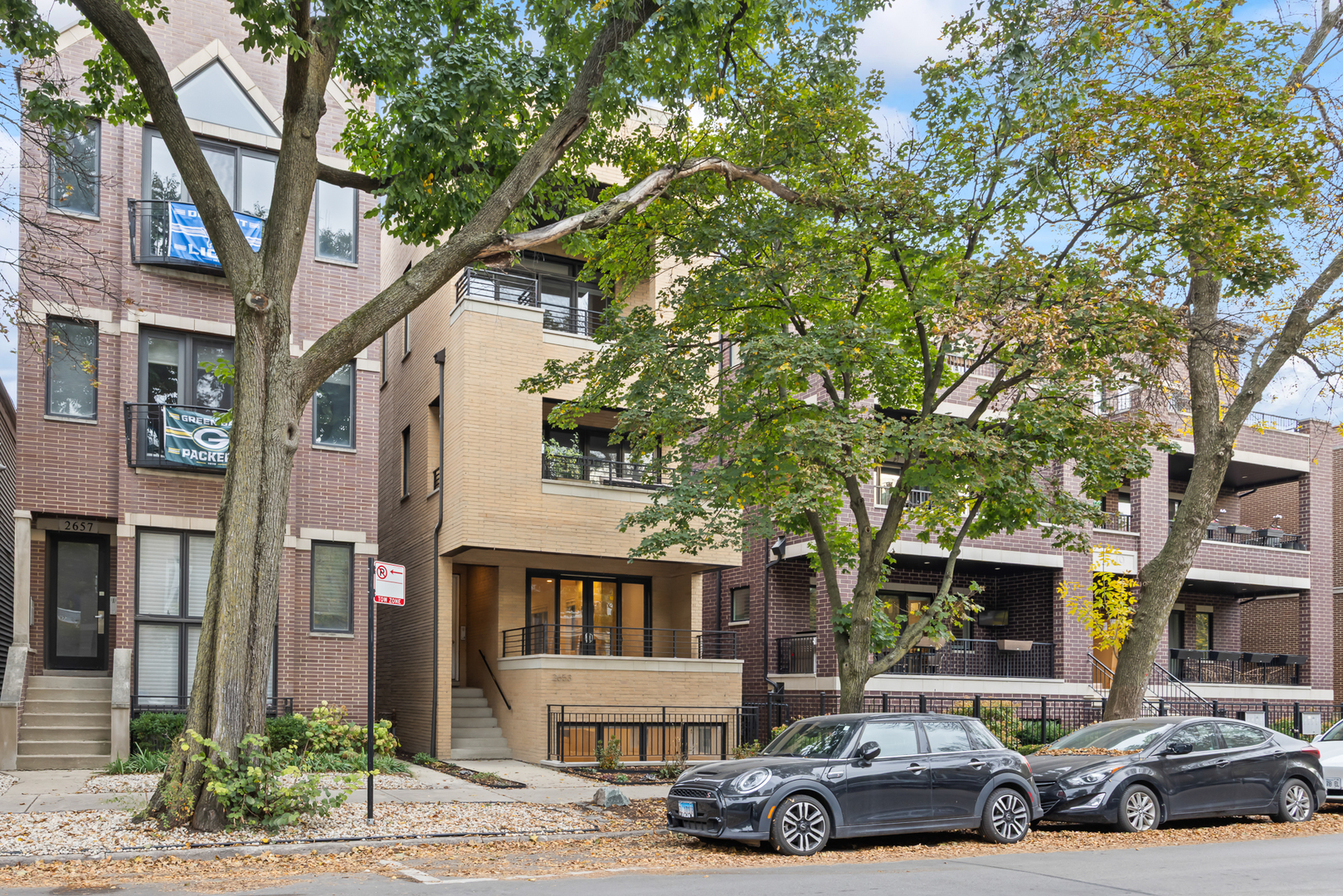 2653 N Racine Avenue Unit 1