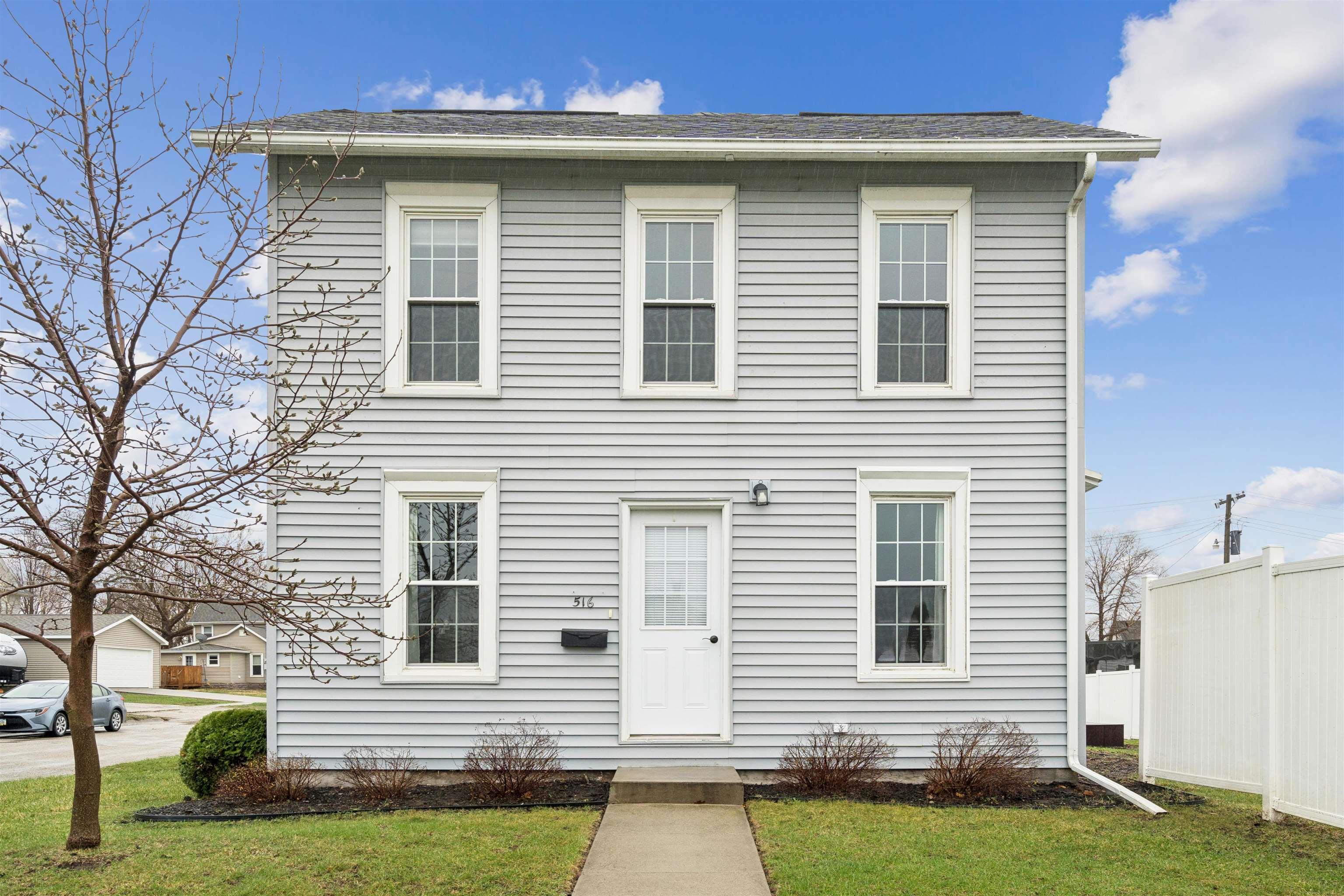 516 E 4th Street