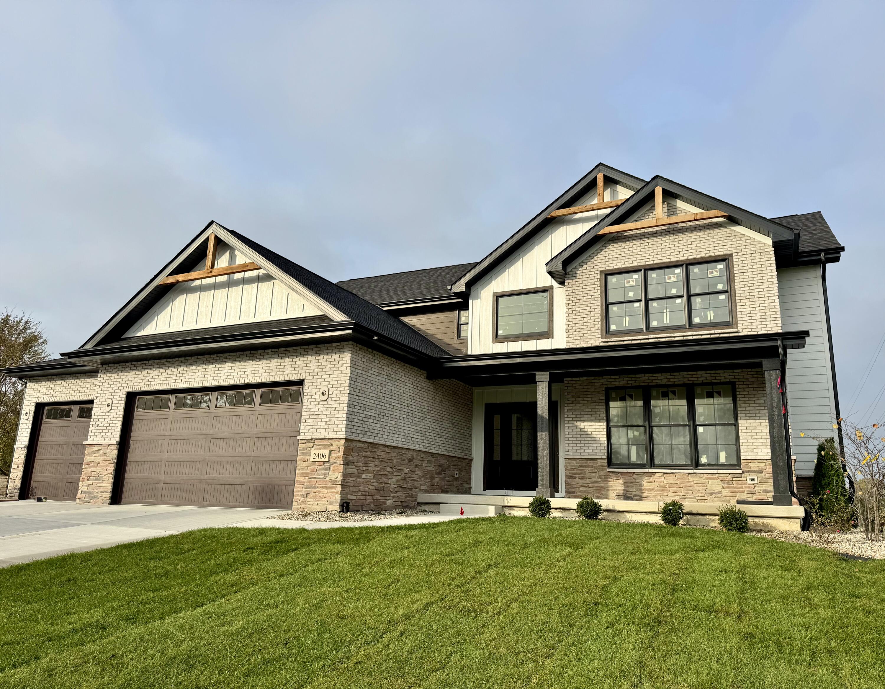 2412 Apple Court