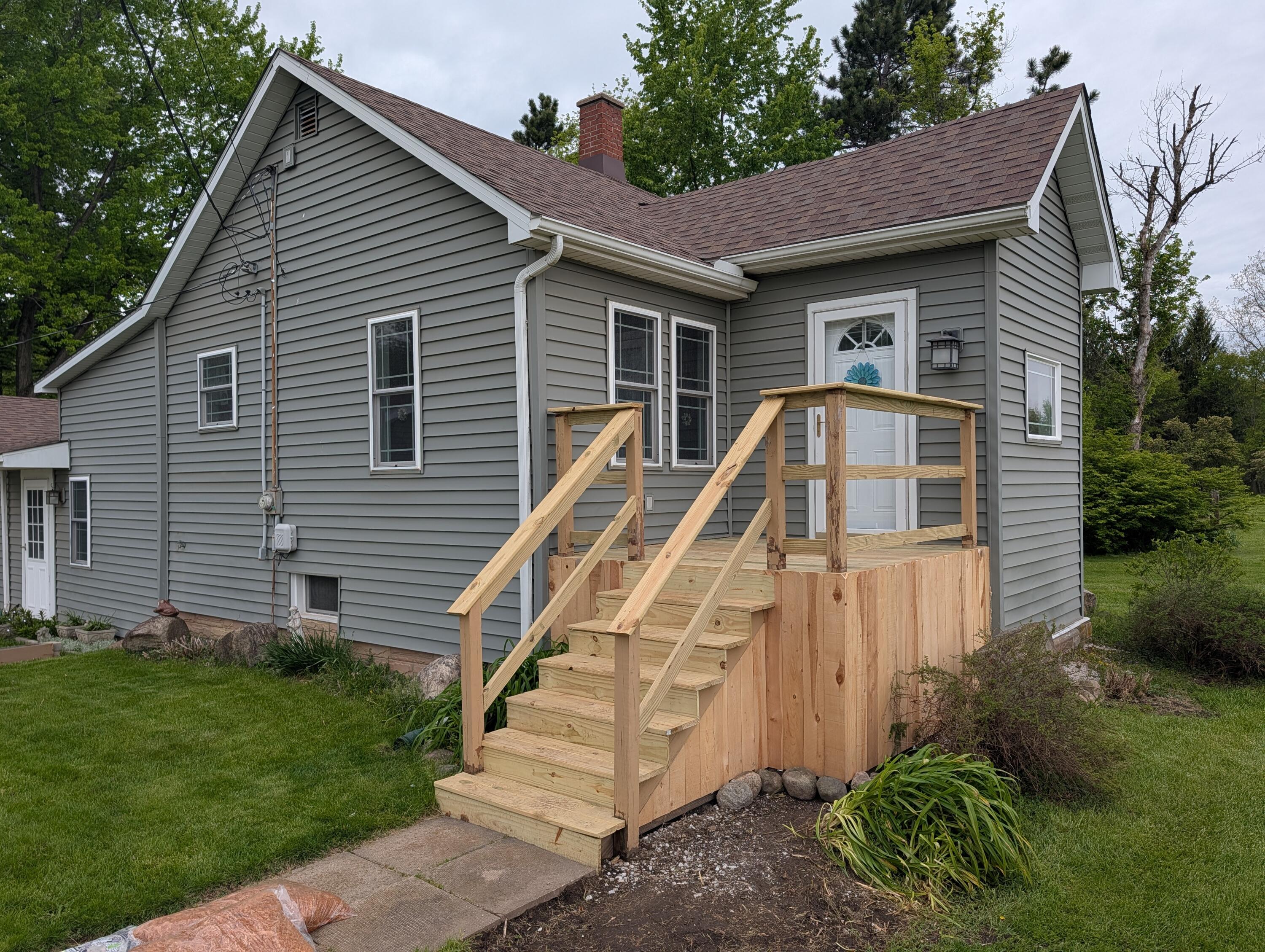 2677 E State Rd 2