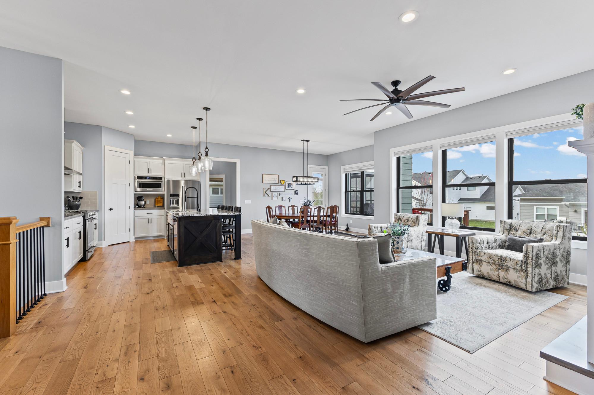 4152 Hummingbird Court N