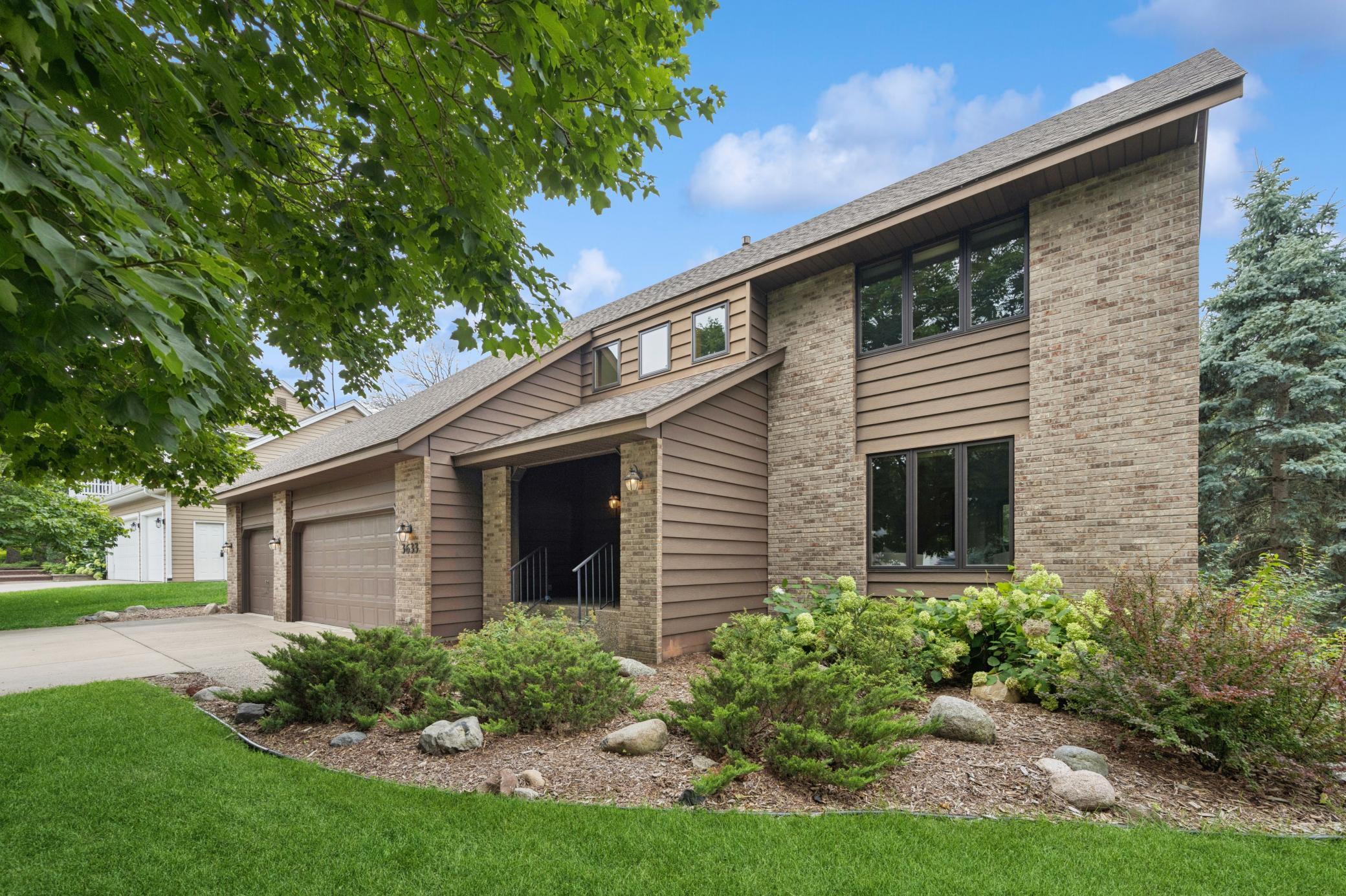 3633 Oak Creek Terrace