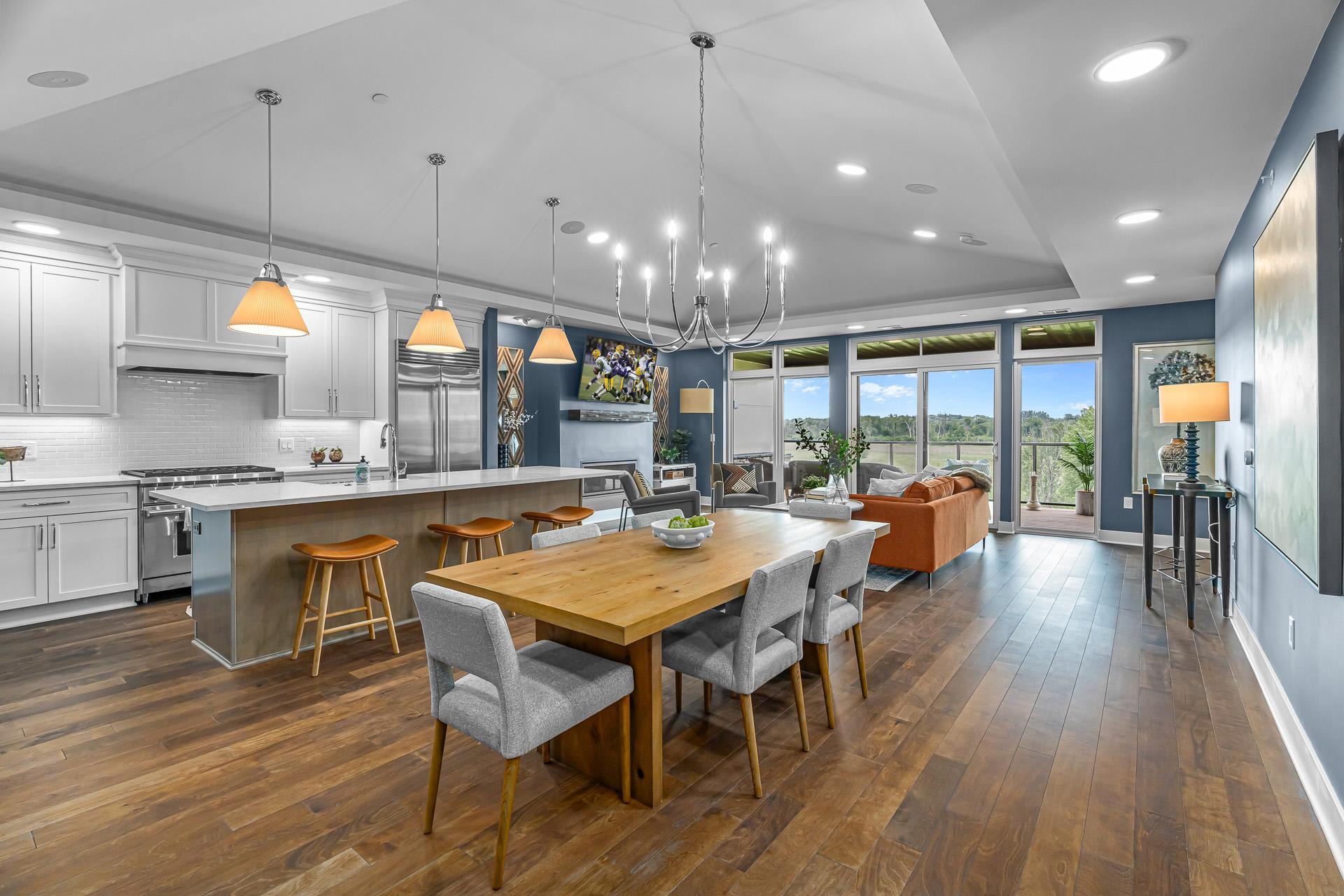 1 Hill Farm Road Unit: 302