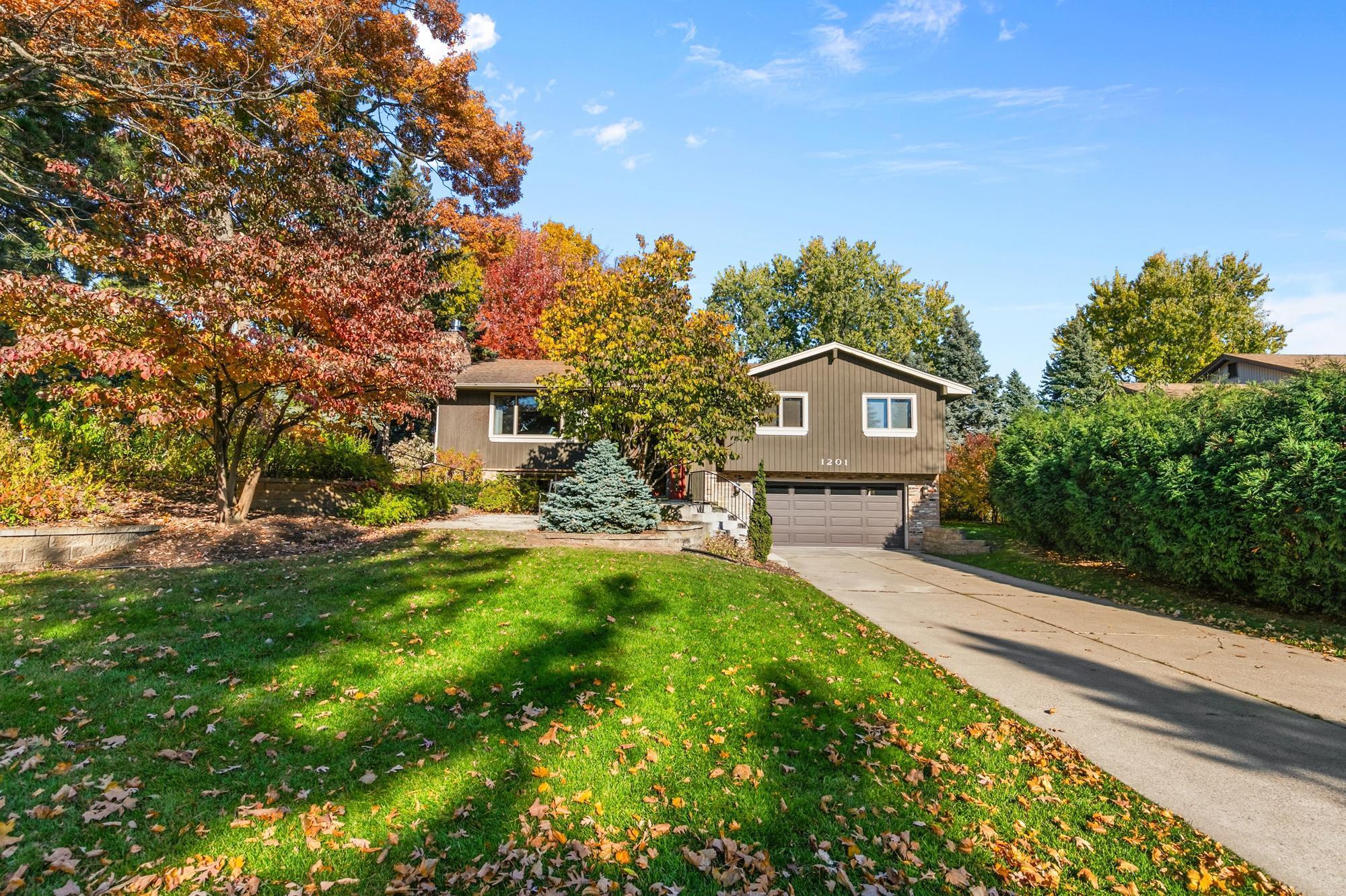 1201 Karth Lake Drive