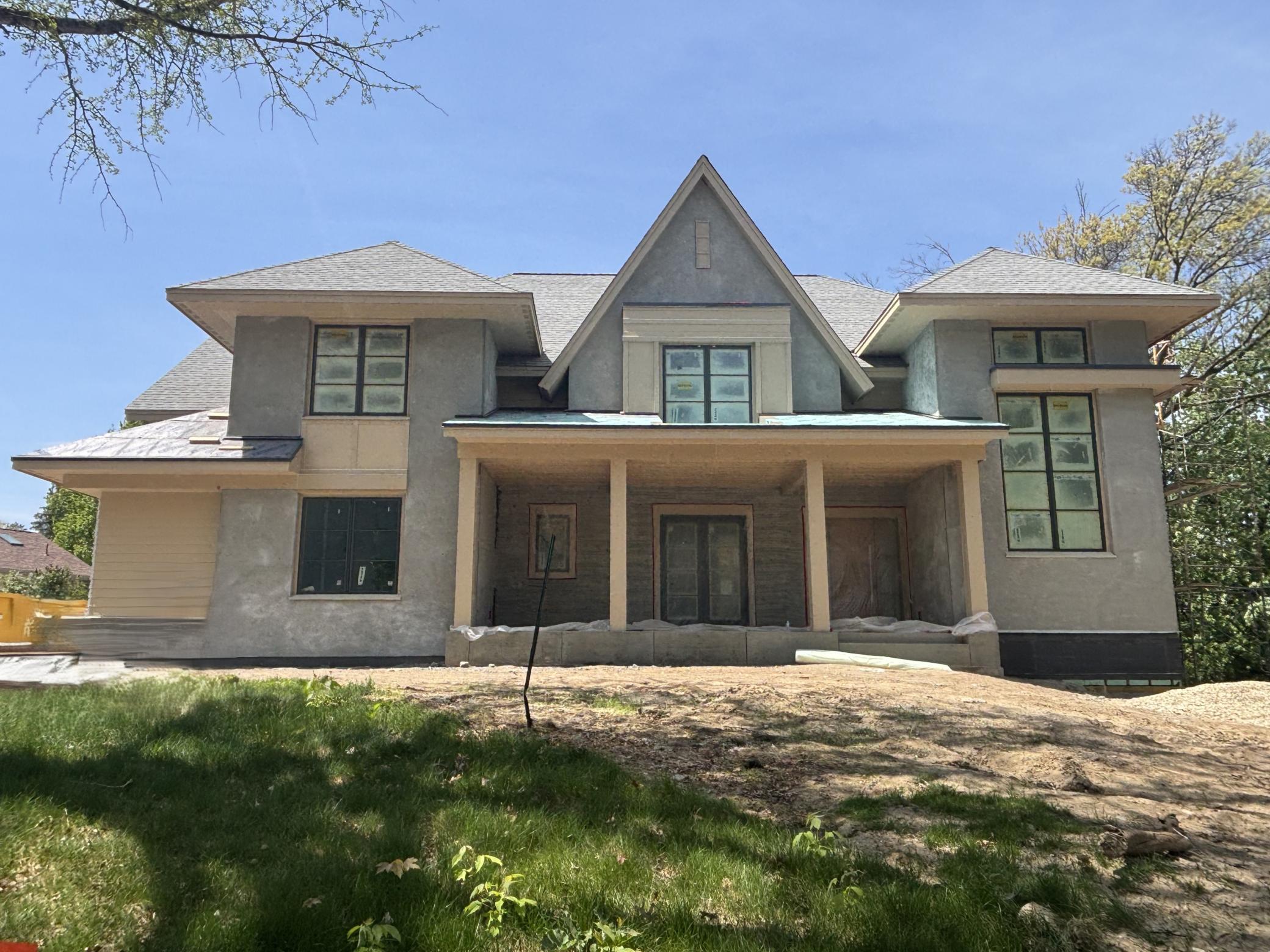 5252 Lochloy Drive