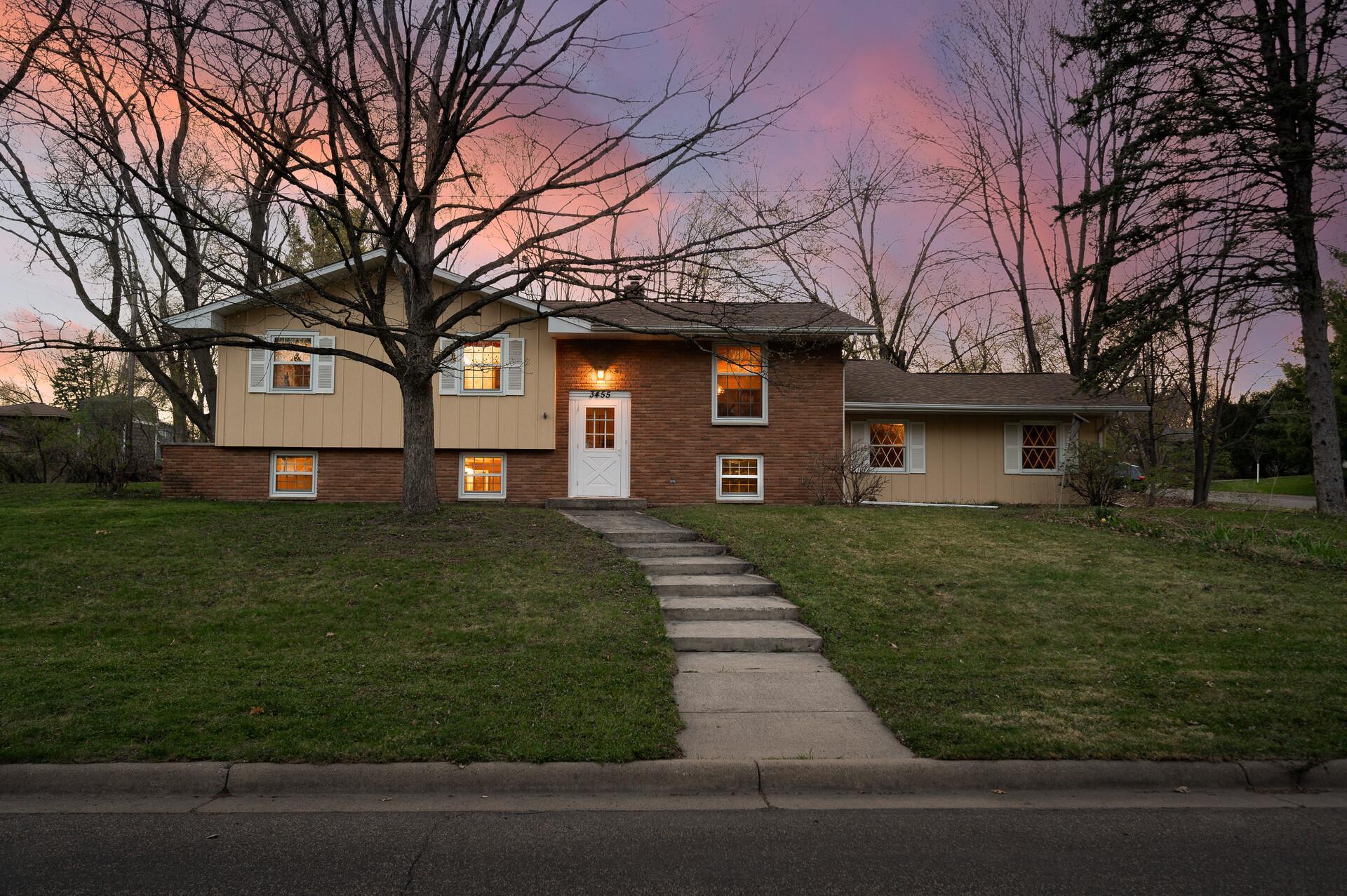 3455 Glen Oaks Avenue