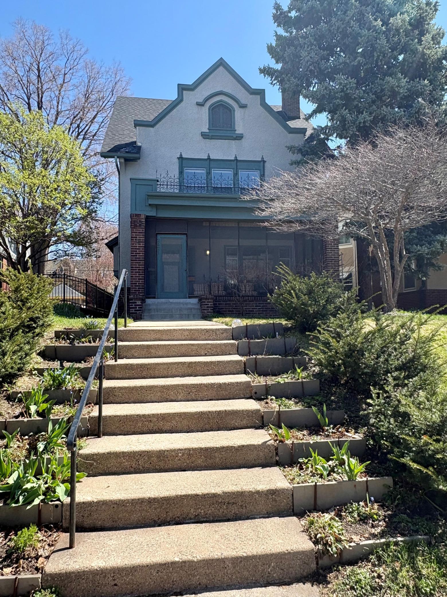 2421 Irving Avenue S