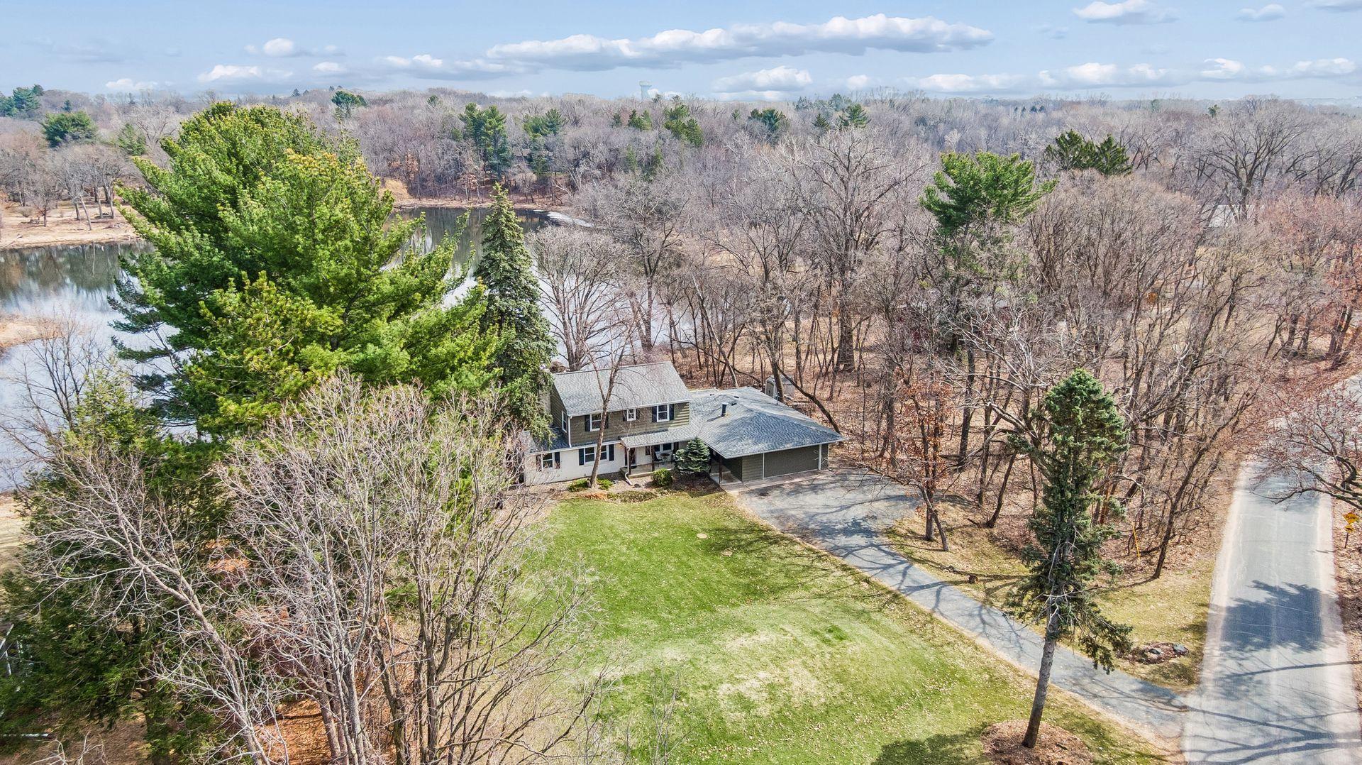 11 Duck Pass Road