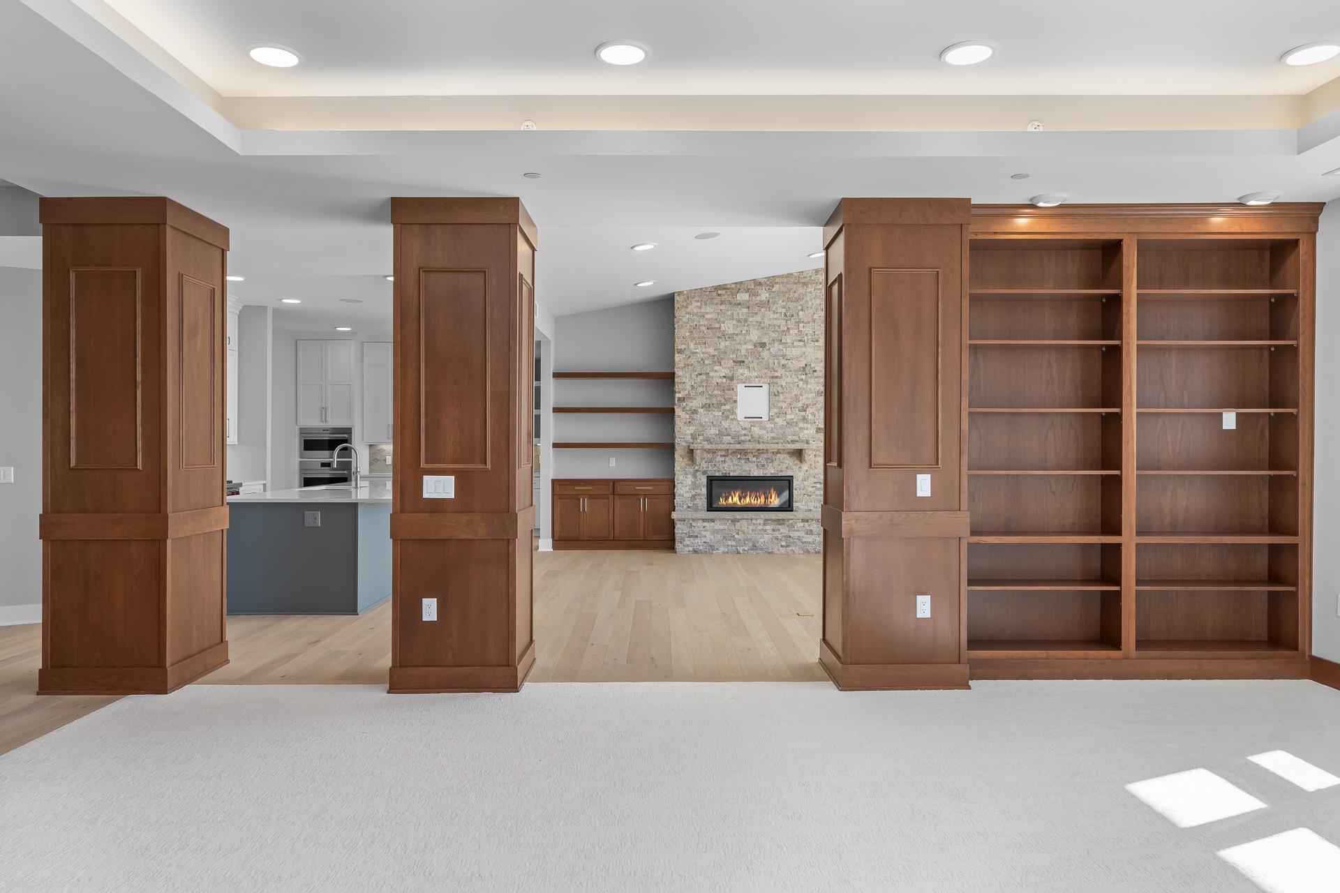 1 Hill Farm Road Unit: 306