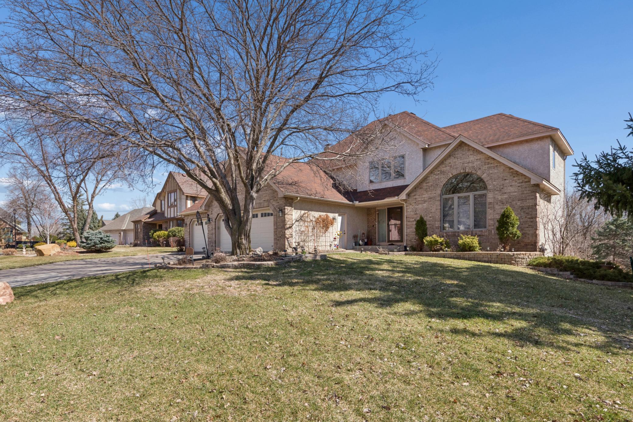 3510 Wedgewood Lane N