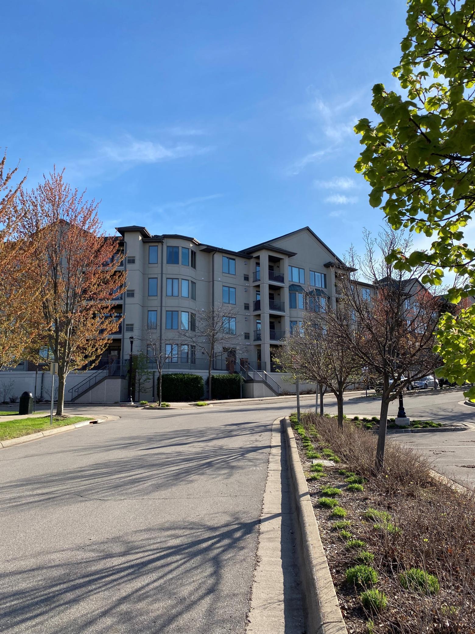 5275 Grandview Square Unit: 3310