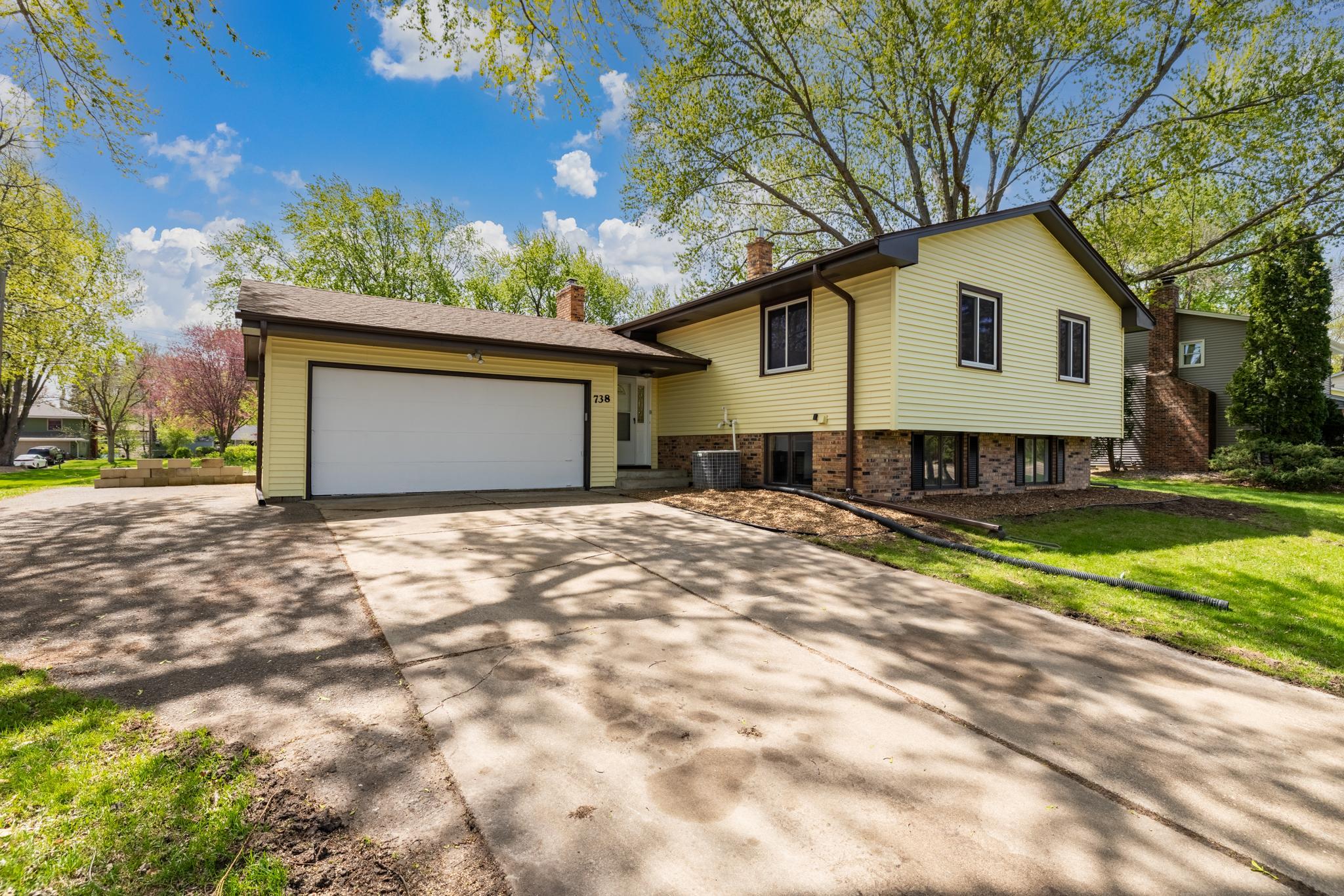 738 County Road B E