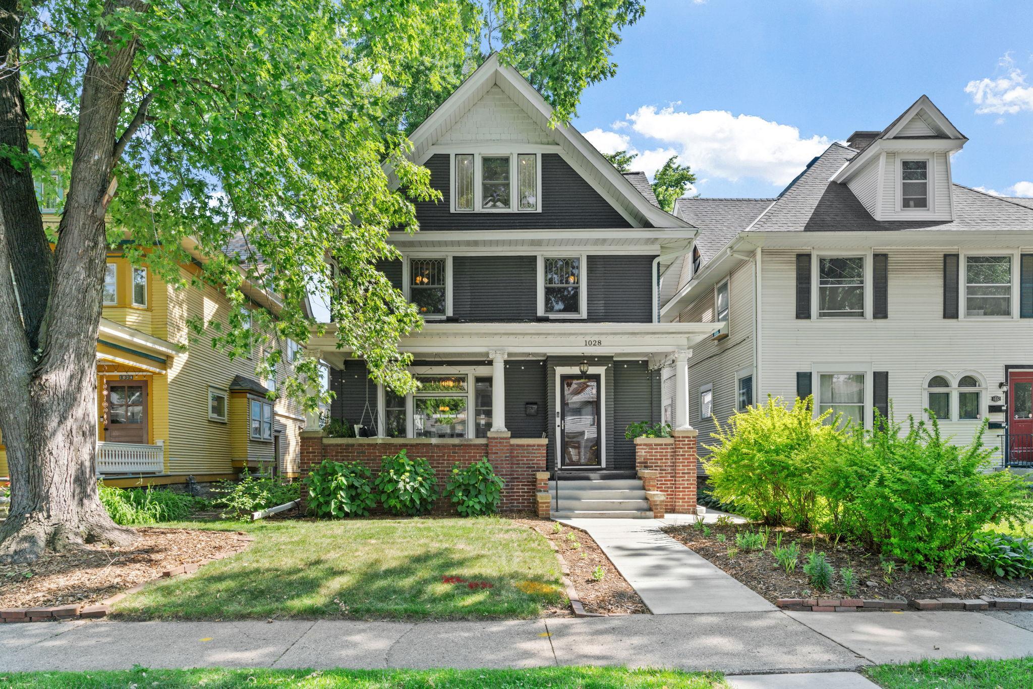 1028 Ashland Avenue