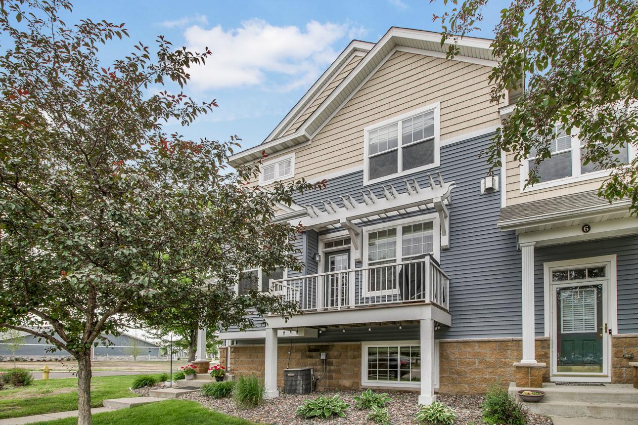 1691 Village Trail E Unit: 7