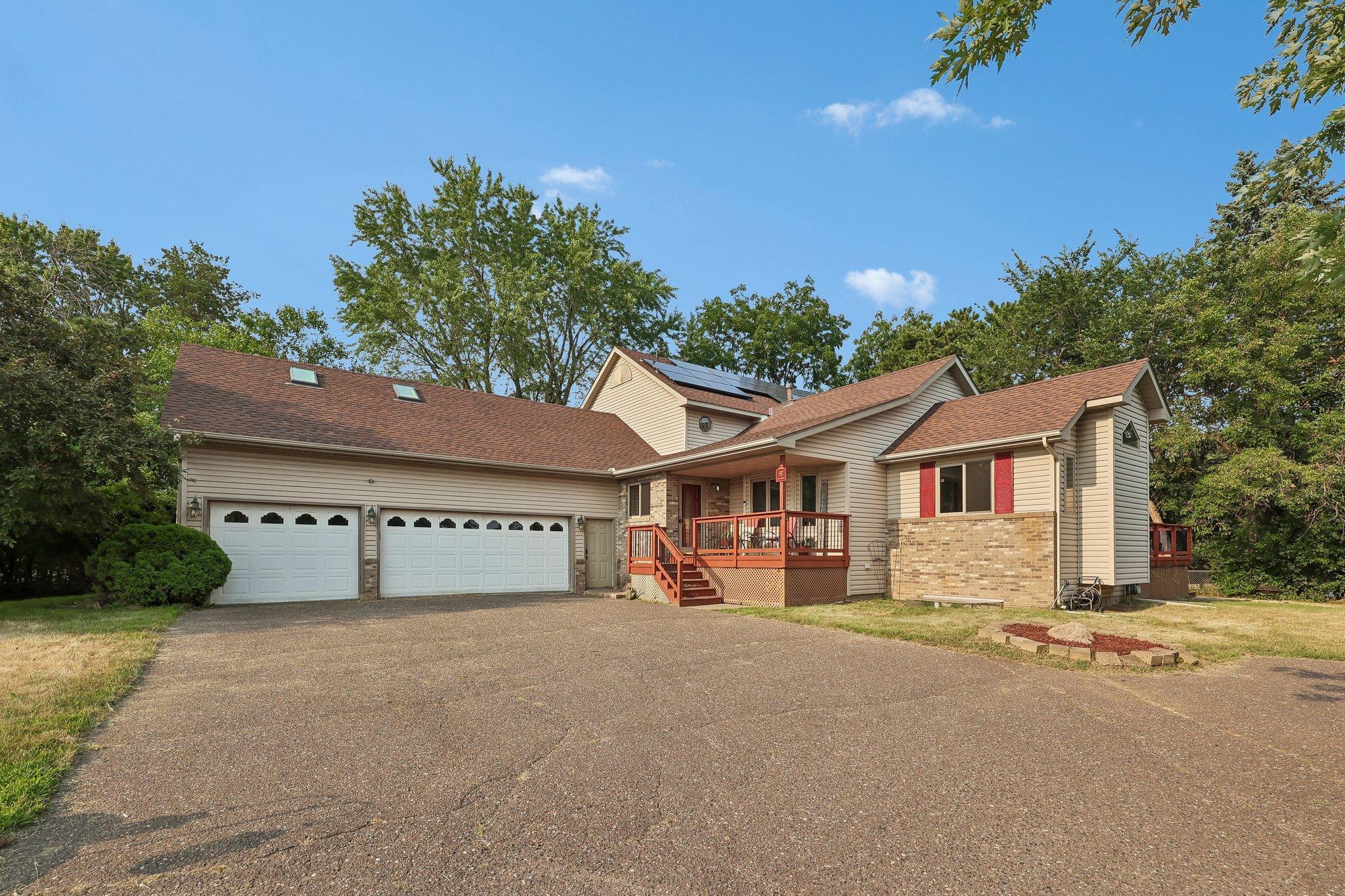 597 Viking Drive E