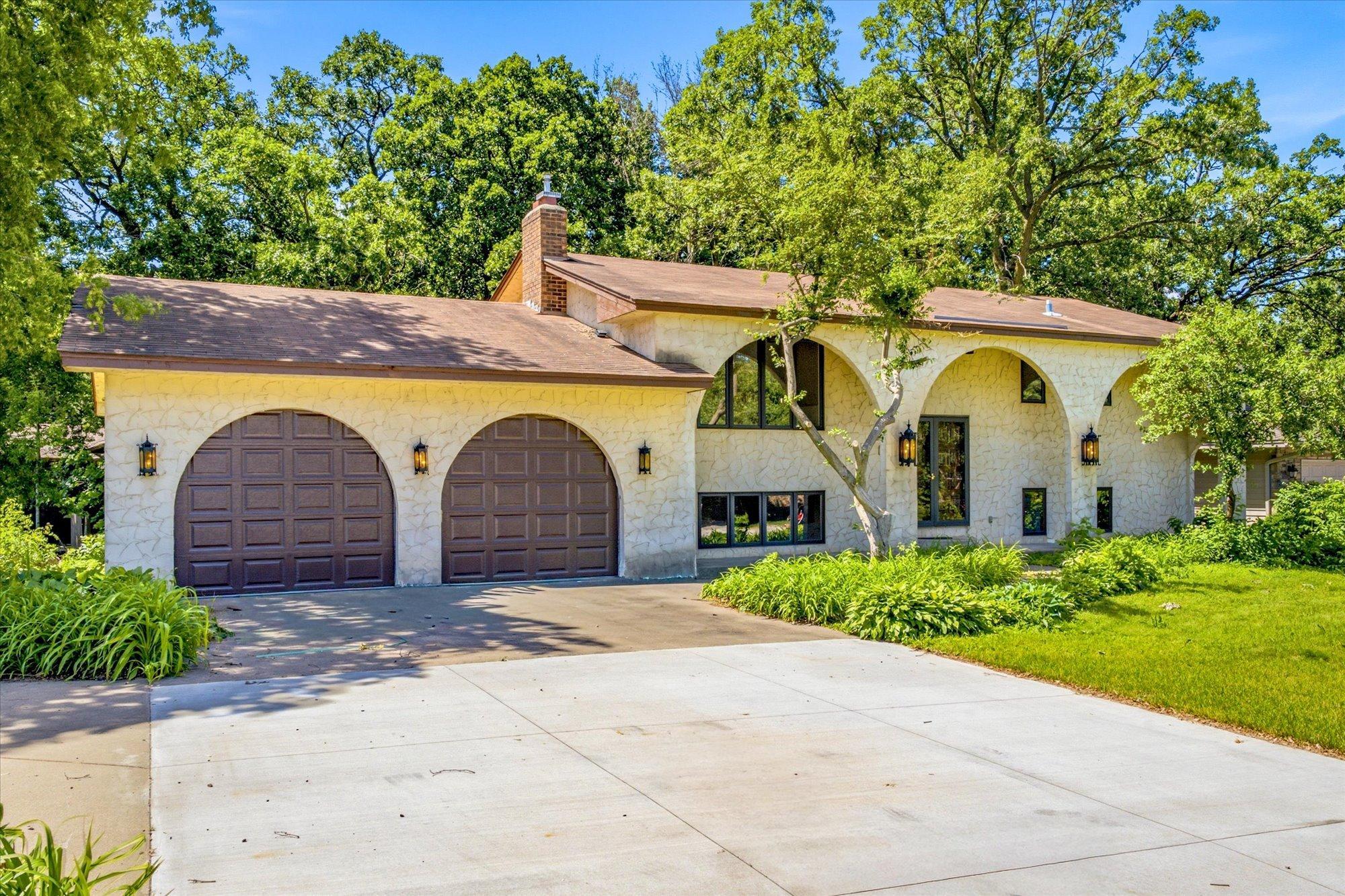 316 Colleen Avenue