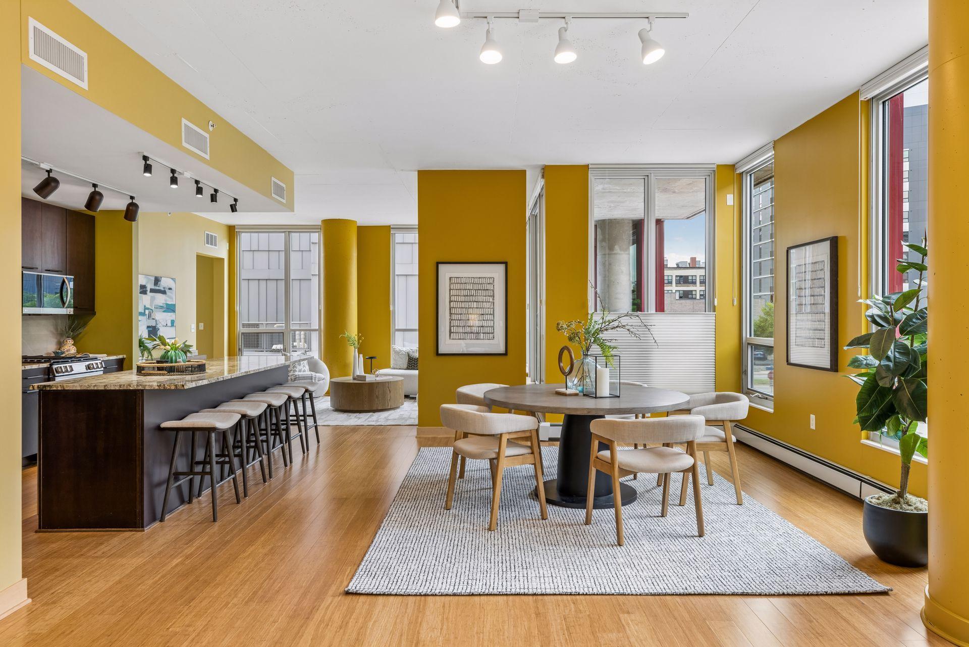 901 S 2nd Street Unit: 207