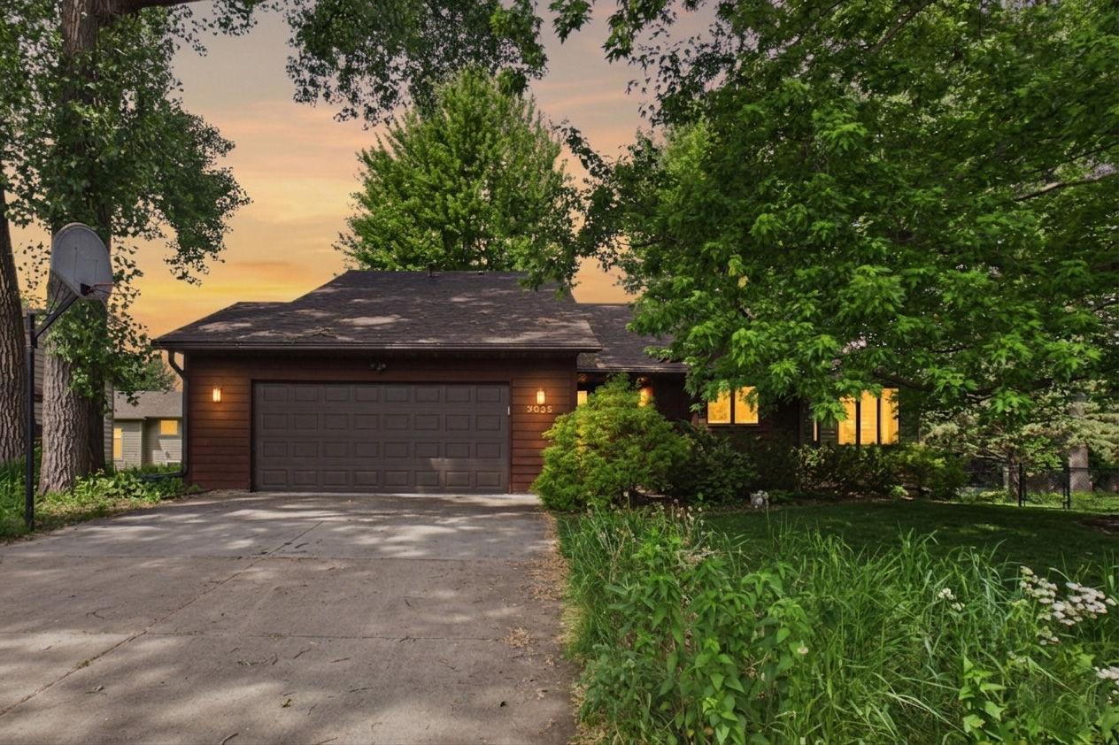 3025 Thunder Bay Road