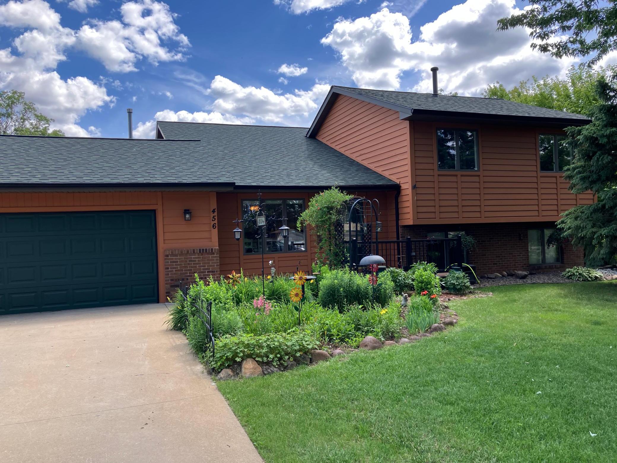 456 Vadnais Road