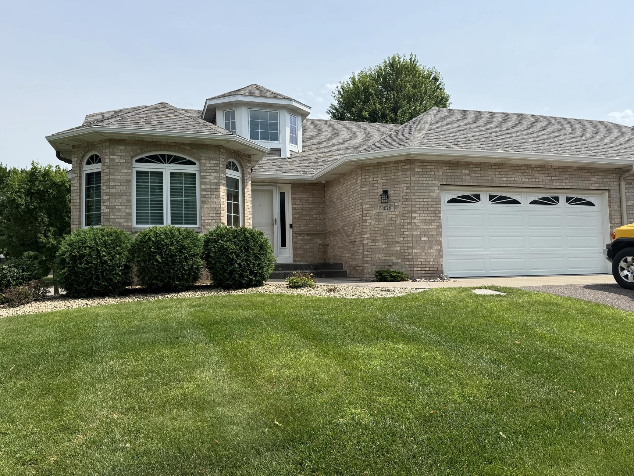 3028 Highpointe Curve
