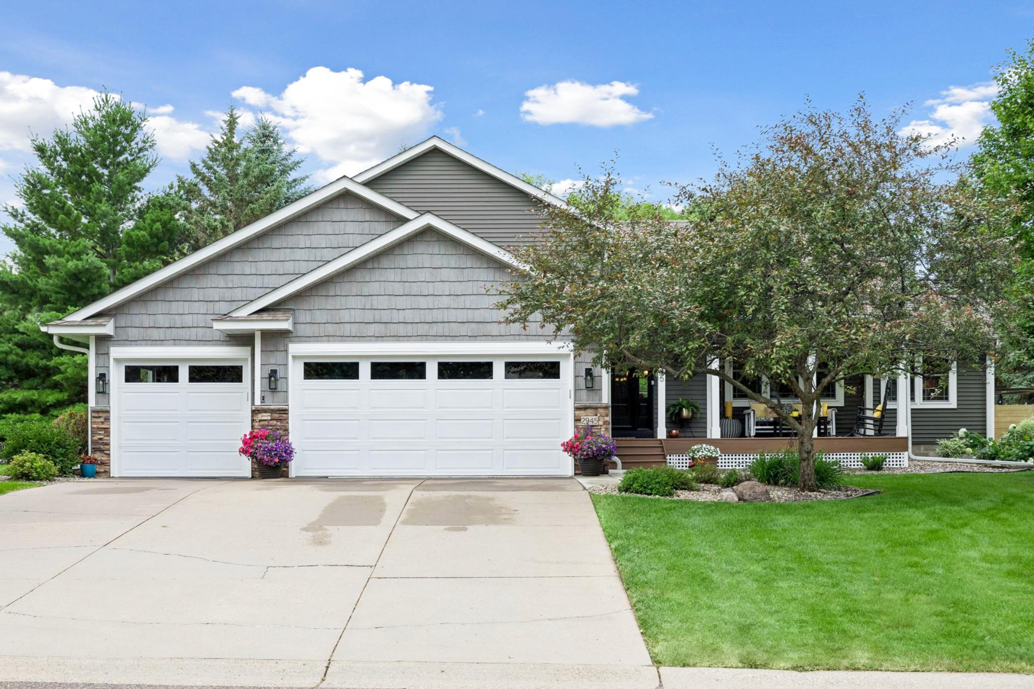 2945 Costa Lane