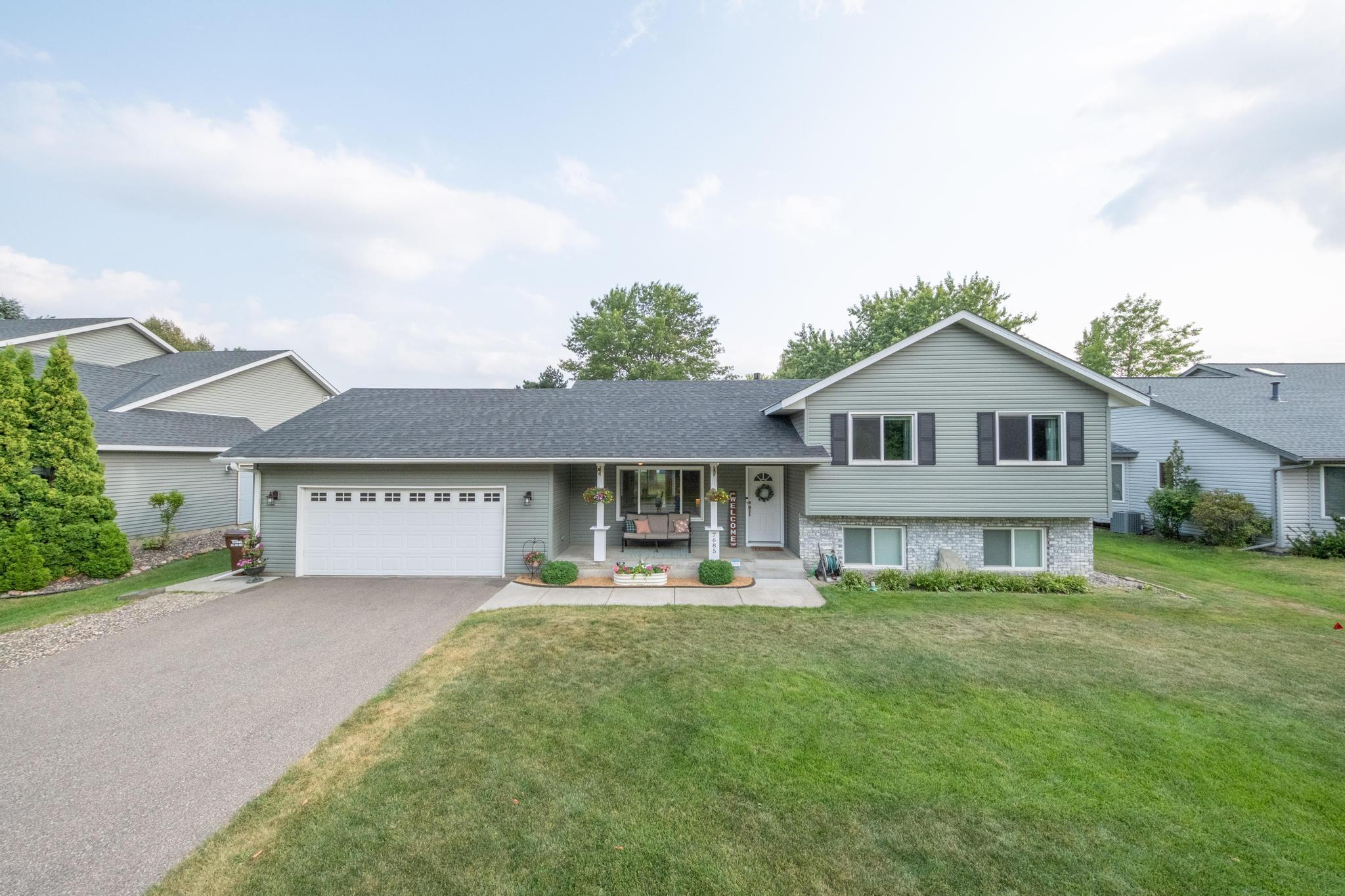 7685 Upper 45th Street N