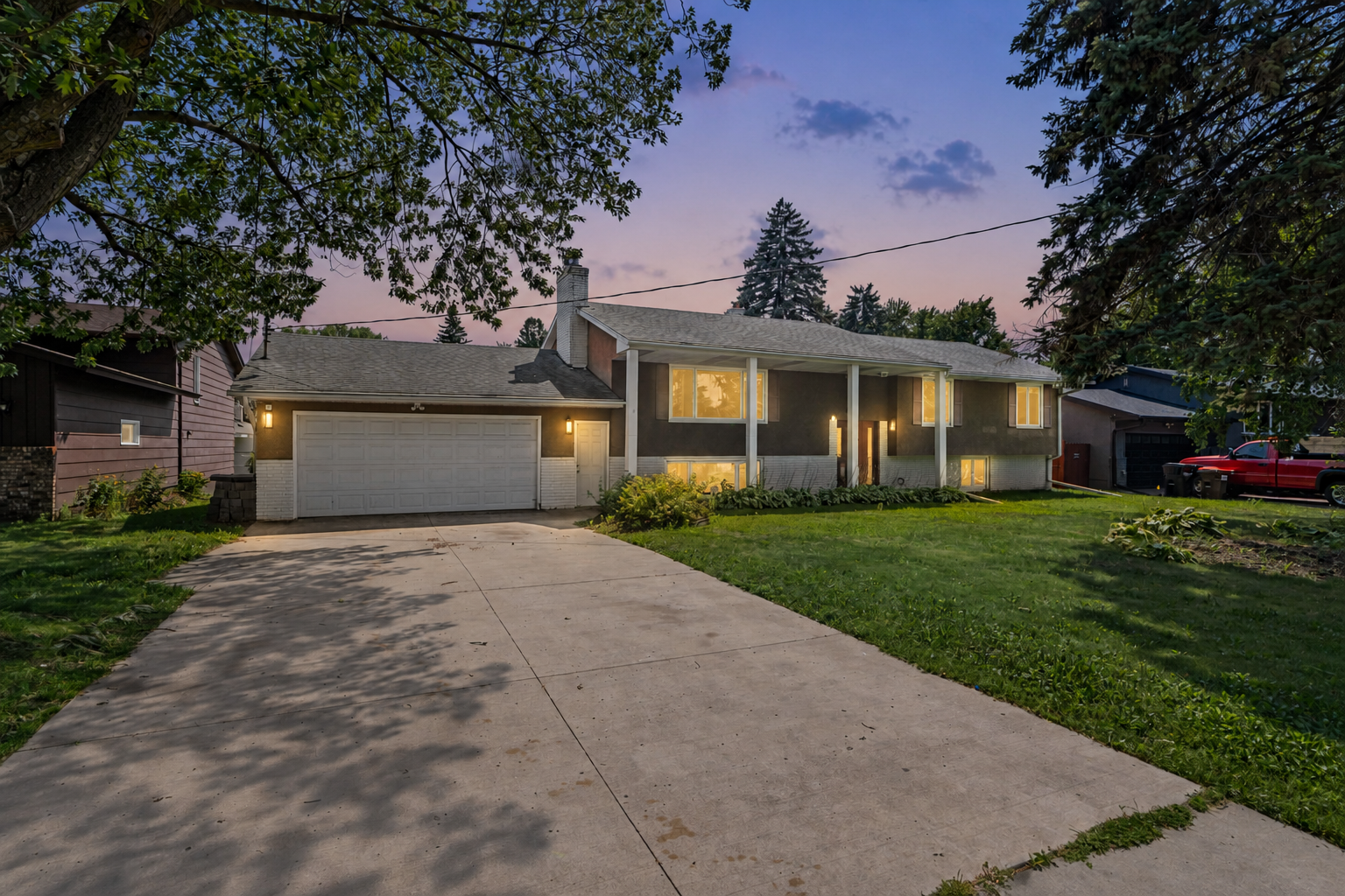 444 County Road B E