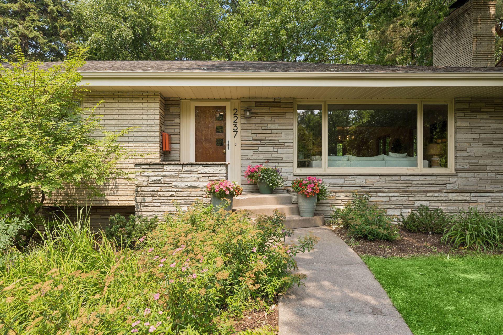 2237 Edgcumbe Road