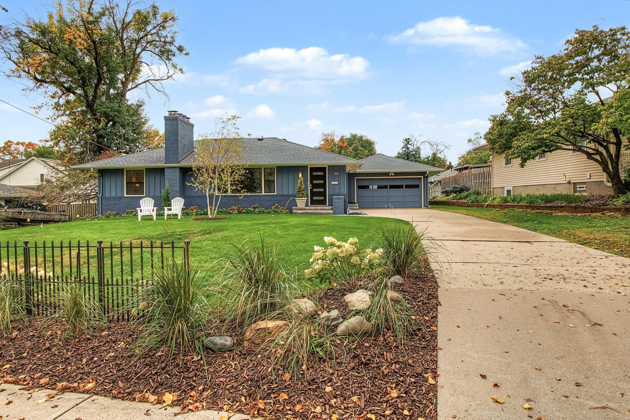 4625 Valley View Road
