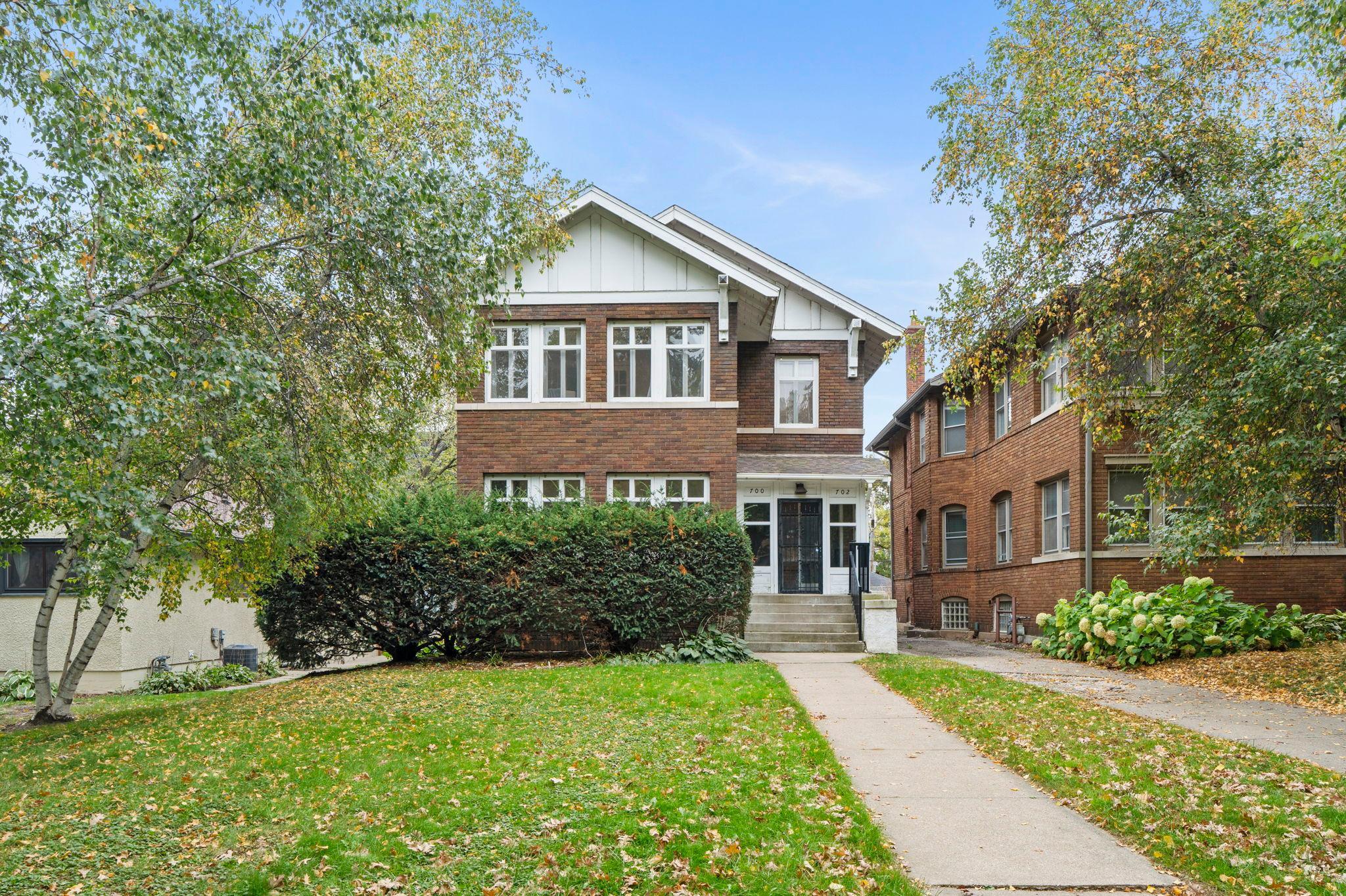 700 Summit Avenue