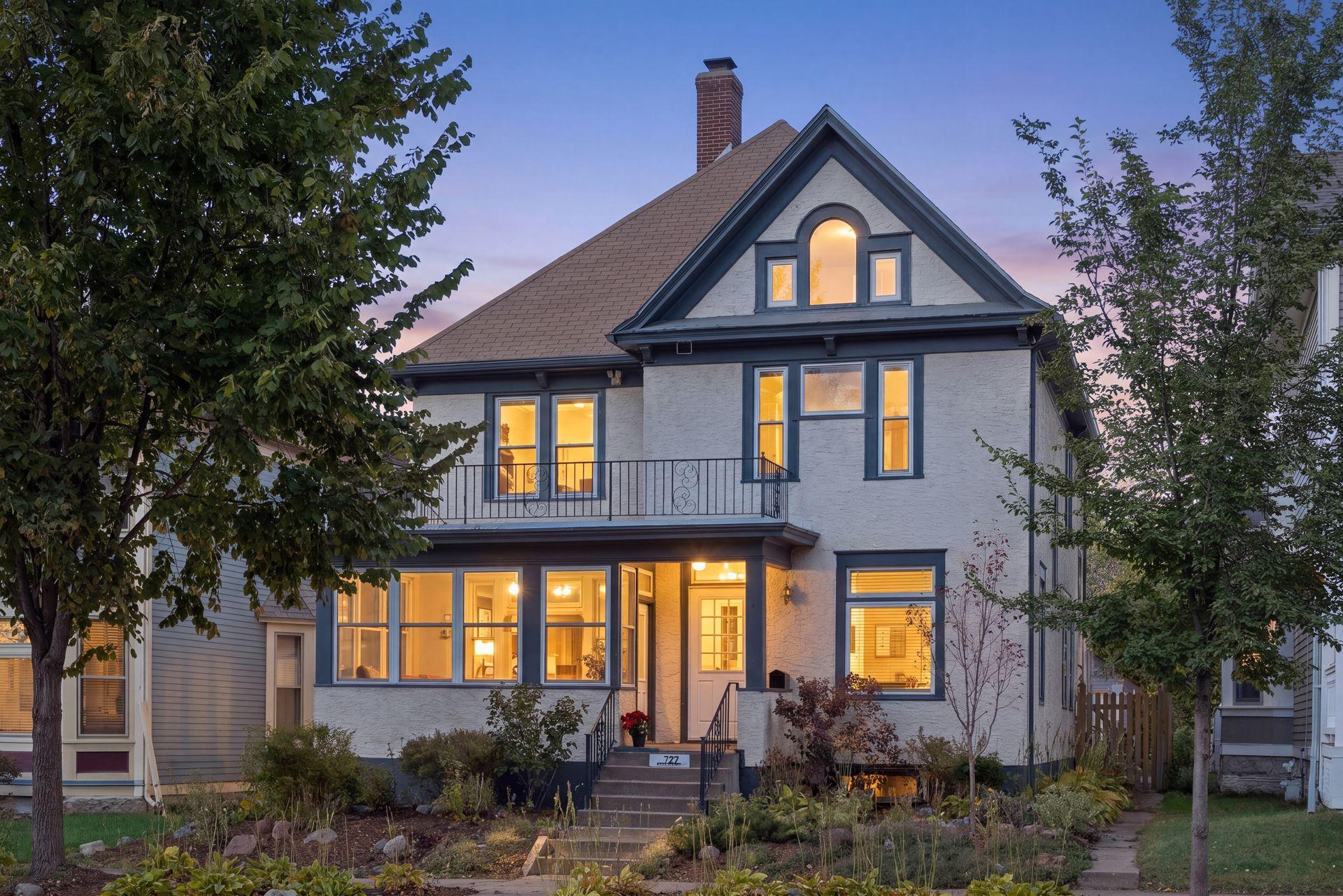 727 Margaret Street
