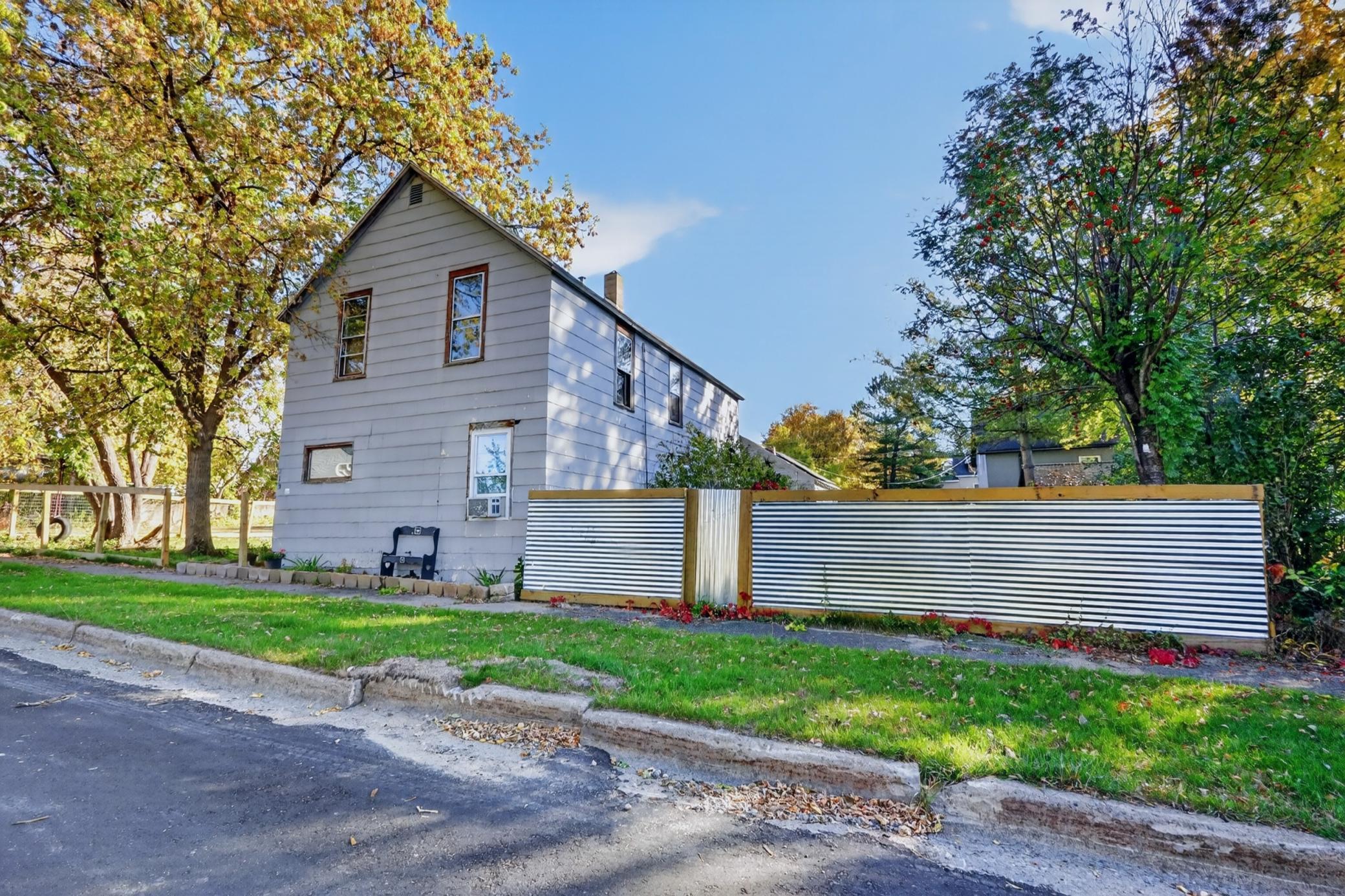 219 3rd Avenue