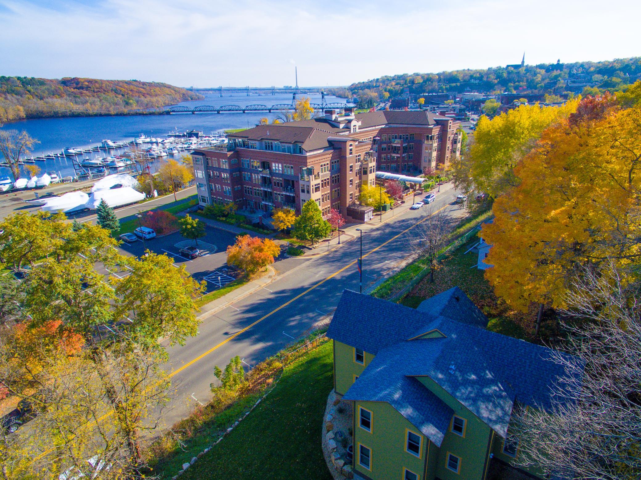520 Main Street N
