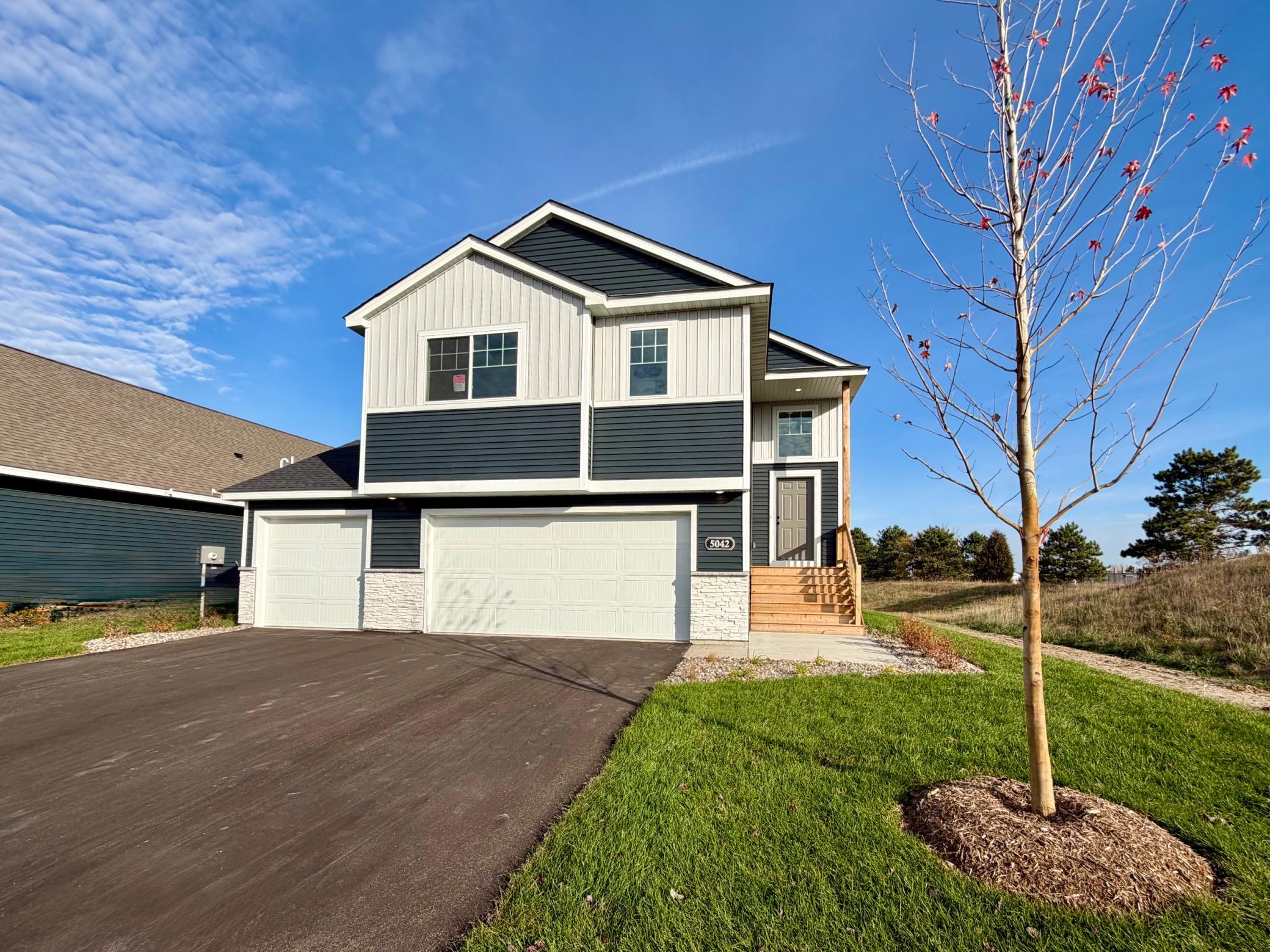 5042 258th Court