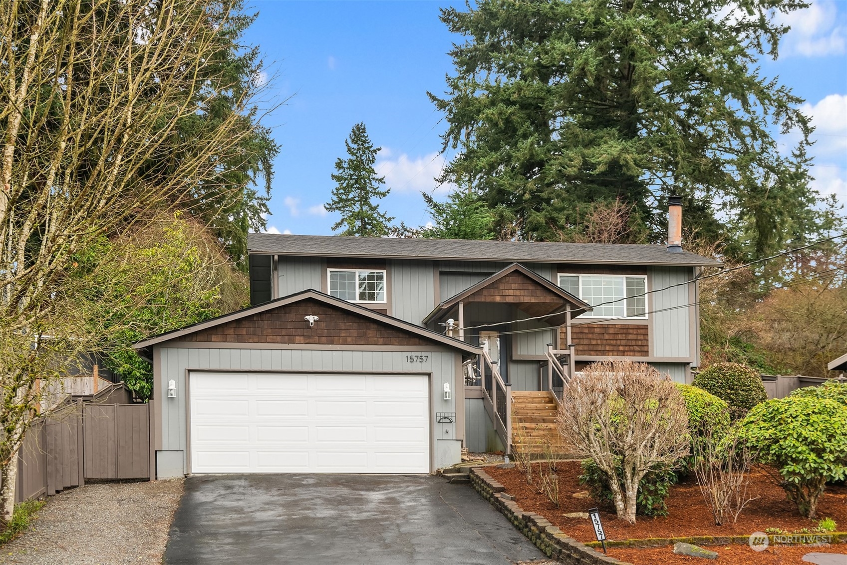 15757 Densmore Avenue N