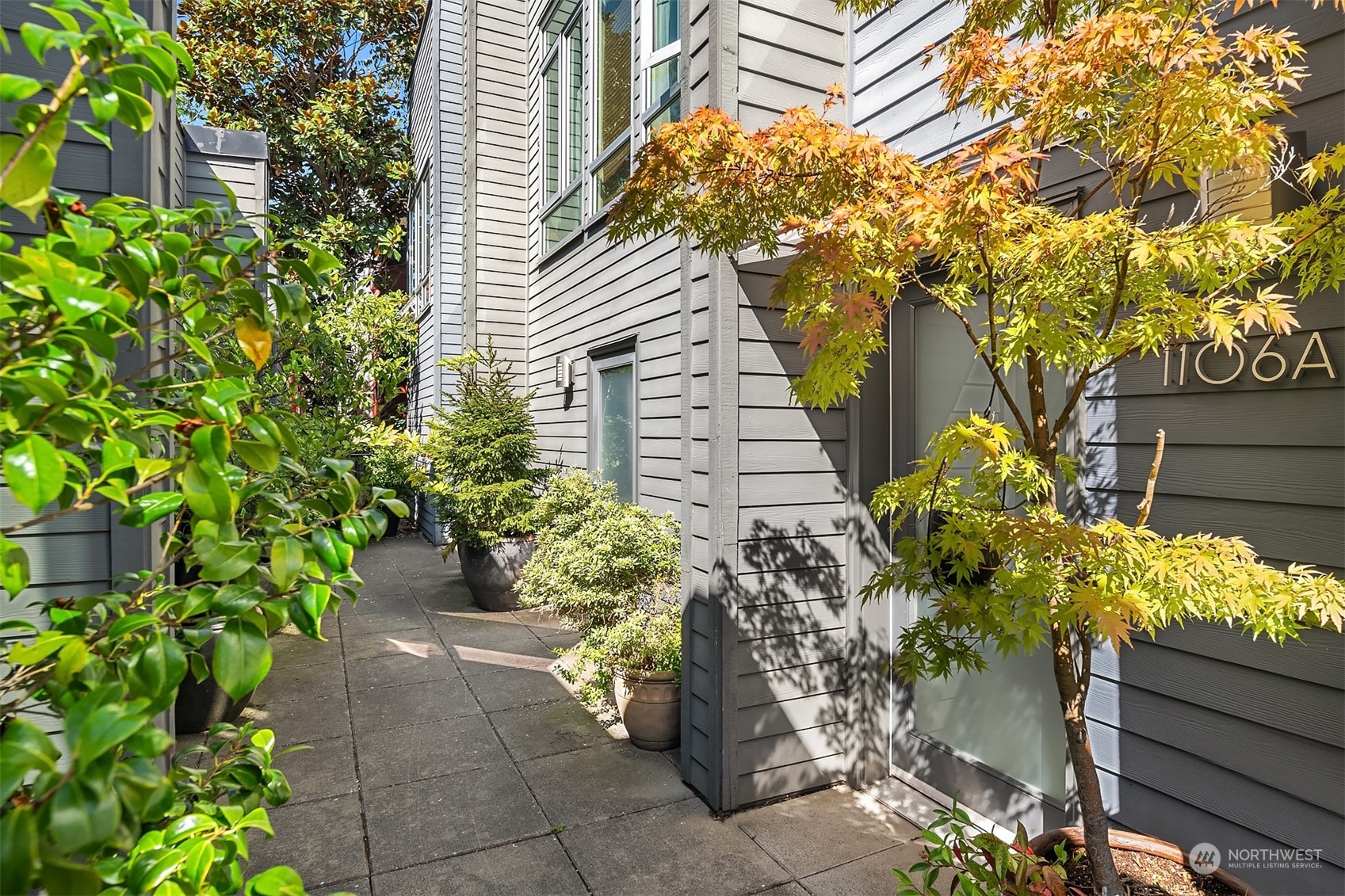 1106 E Howell St Unit: A