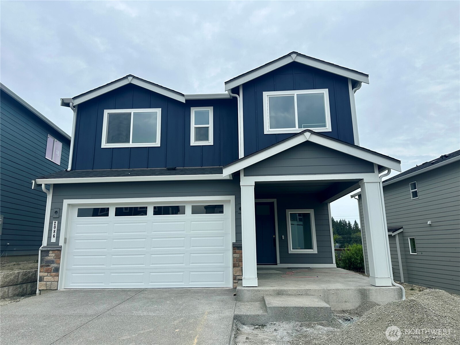 2086 NE Norseman Way