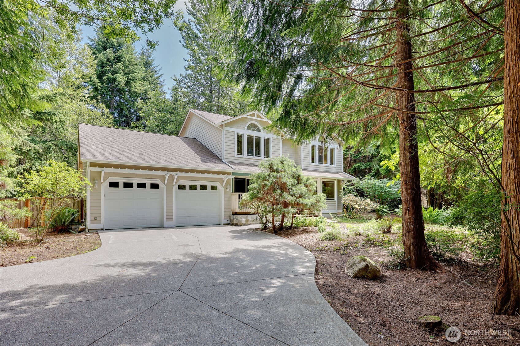 4708 Tree Ridge Lane NE