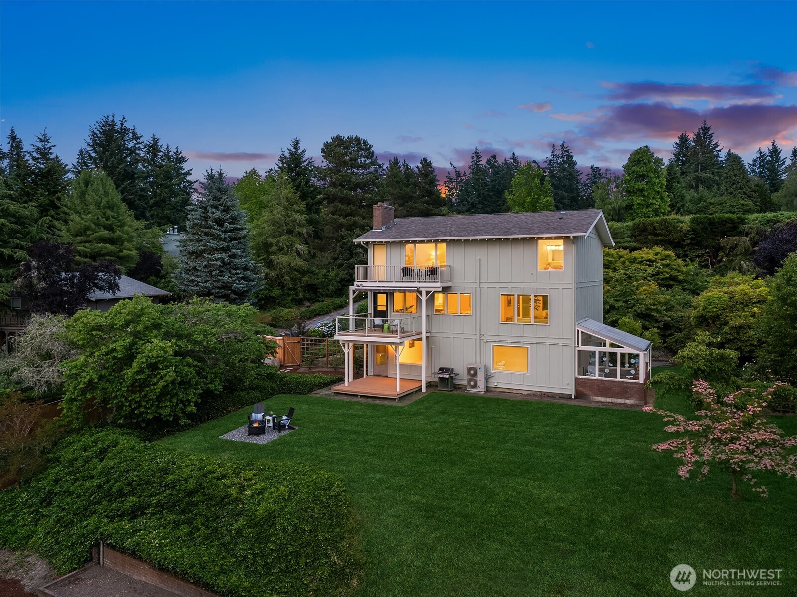 11665 NE Sunset Loop