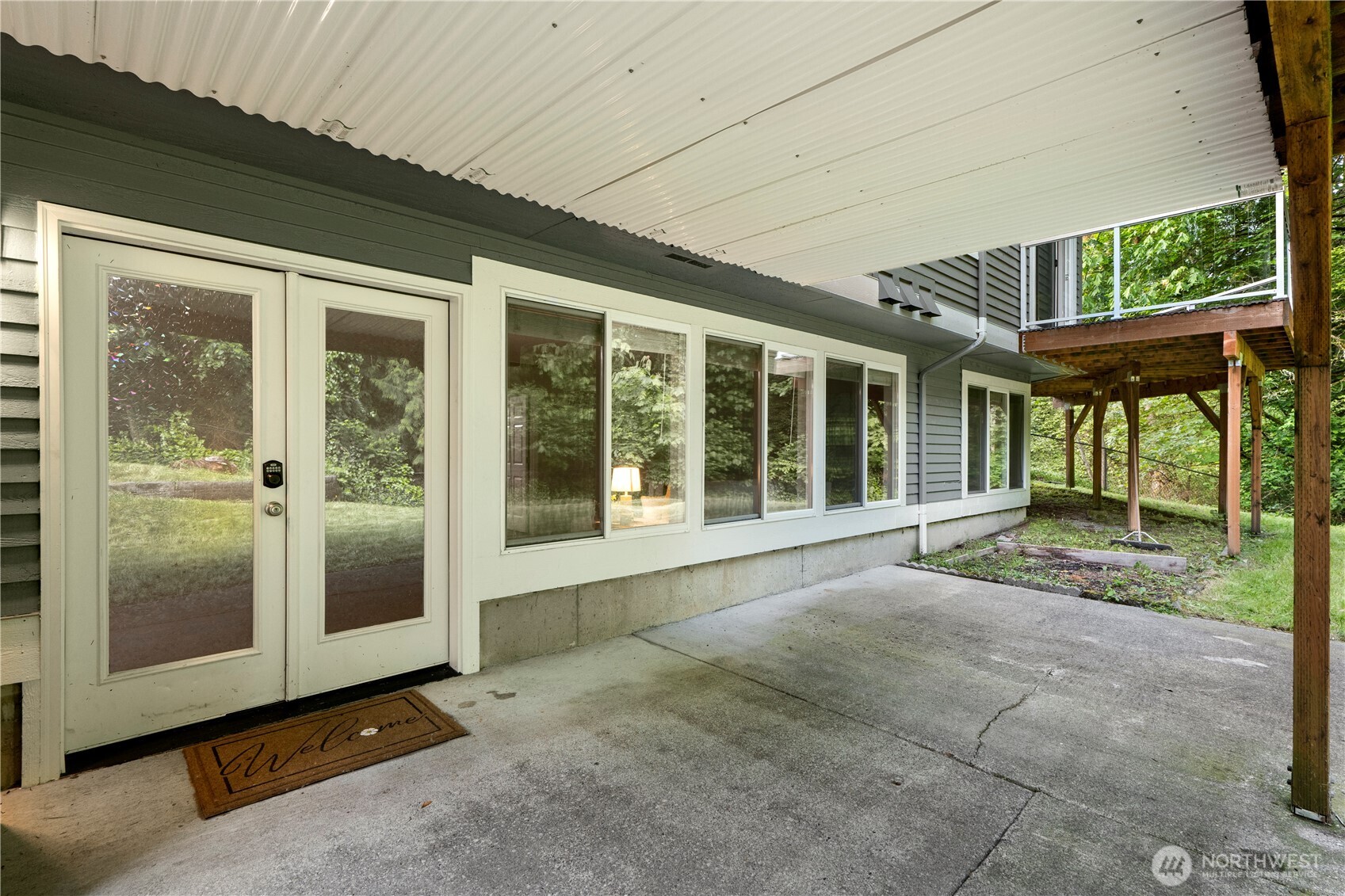 820 173rd Avenue NE Unit: B