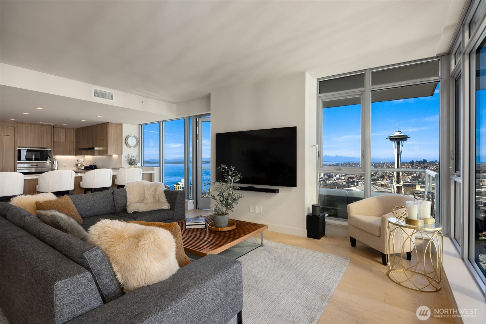 583 Battery Street Unit: 3802