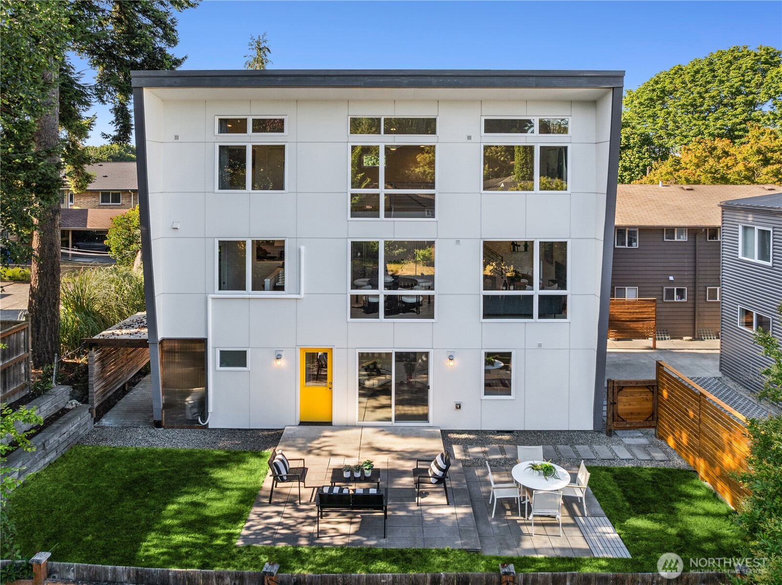 4225 26th Avenue W