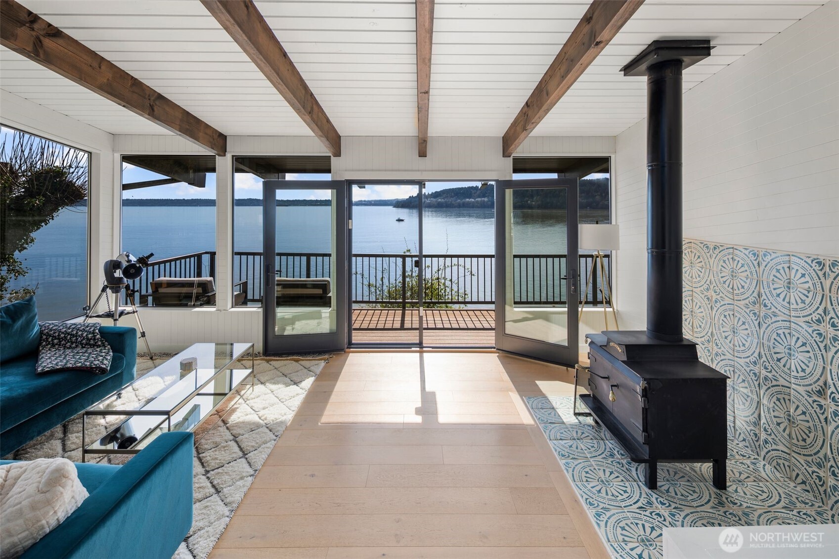 28605 Manzanita Beach Road SW